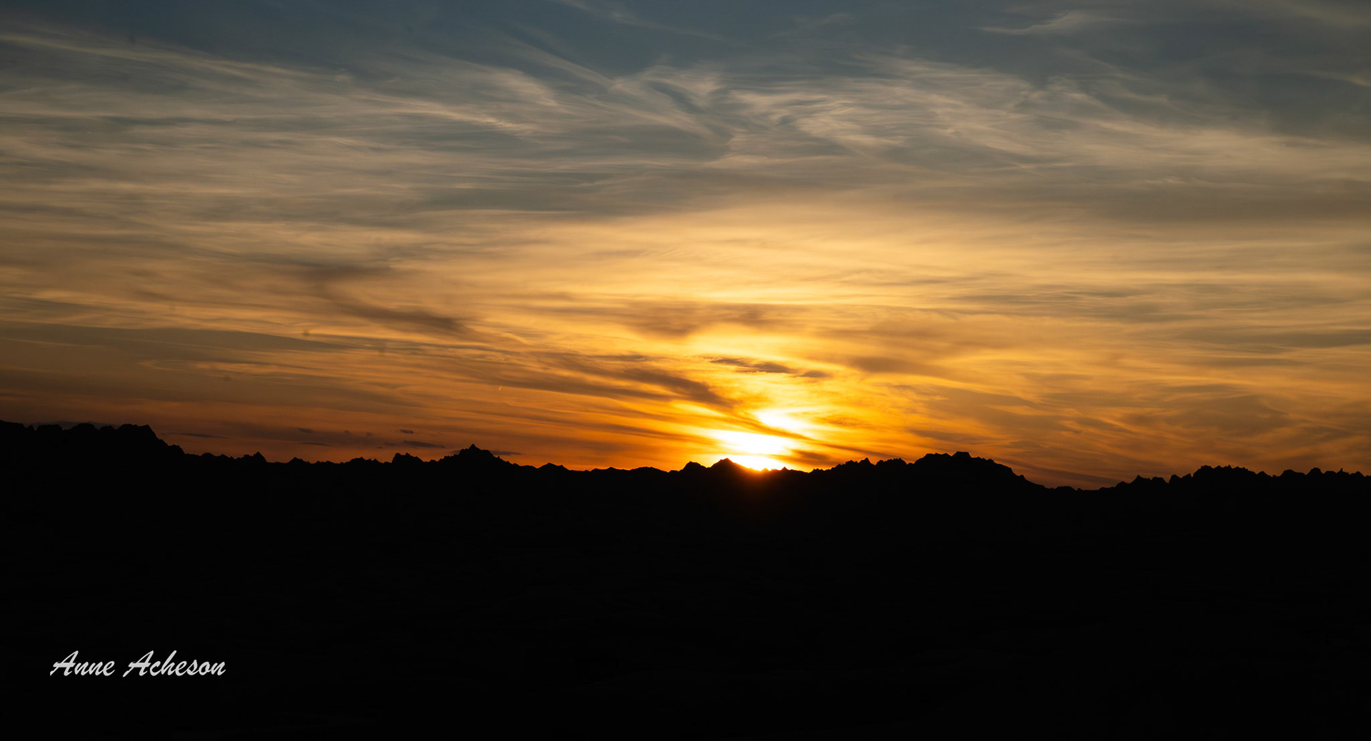Badlands Sunset - 26042