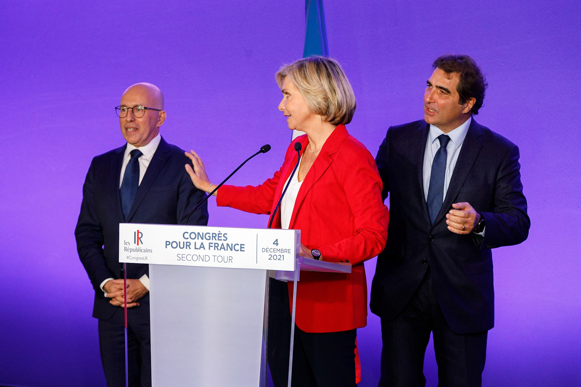 Valérie Pécresse prend la parole suite à l’annonce des résultats de la primaire LR, le 4 décembre 2021. Elle remporte l'élection devant Eric Ciotti et devient la candidate des Républicains pour la présidentielle de 2022. Paris, FRANCE - 04/12/2021
