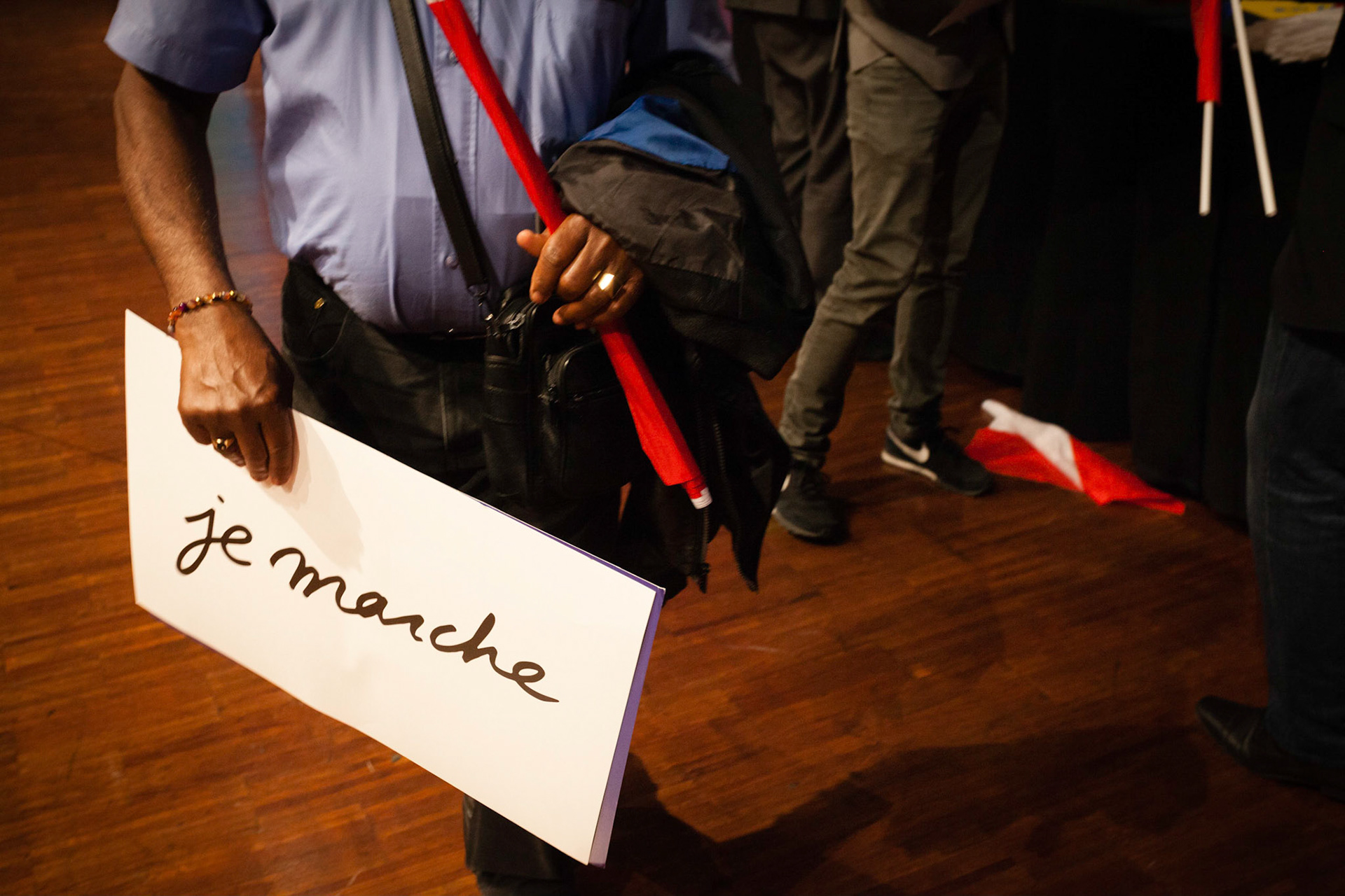 Un militant pendant un meeting de la République en Marche, pour les élections législatives à Aubervilliers. Aubervilliers, FRANCE - 23/05/2017