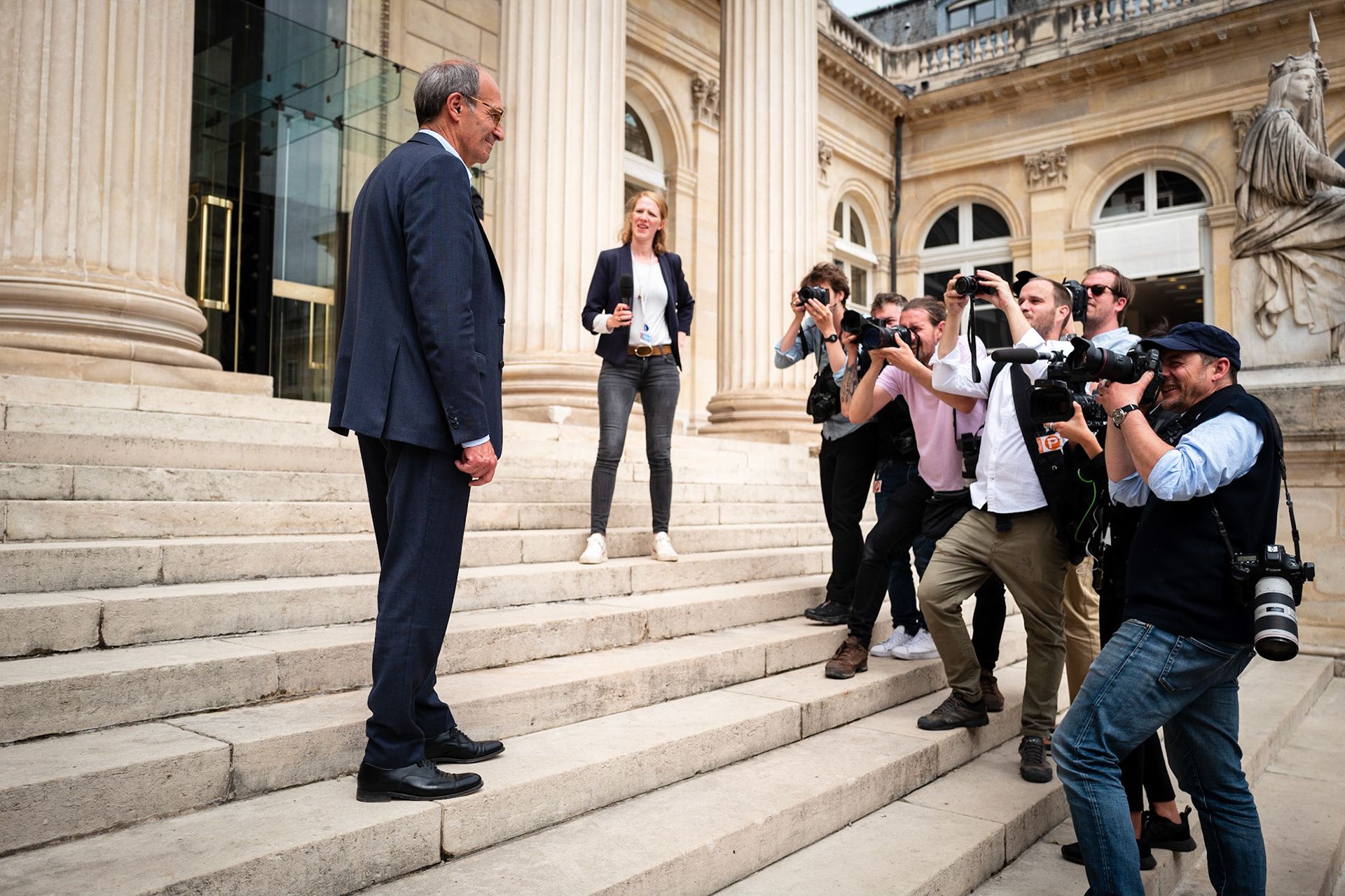 Le député LREM Eric Woerth pose pour les photographes dans la cour de l'Assemblée Nationale lors de la journée d' accueil des députés, le 20 juin 2022. France, Paris, 20-06-2022