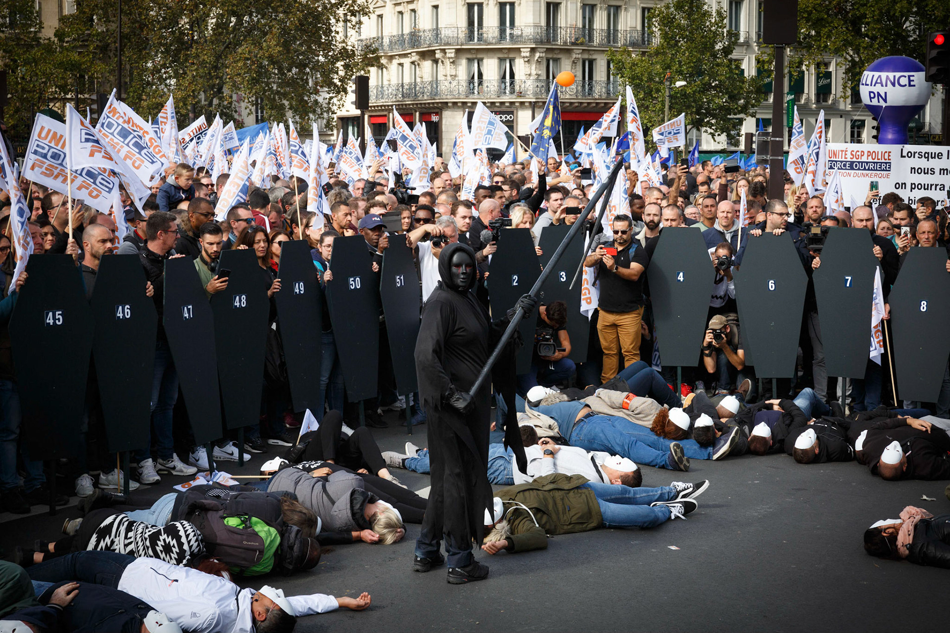 Manifestation des fonctionnaires de la police nationale, à Paris. Paris, FRANCE - 02/10/2019