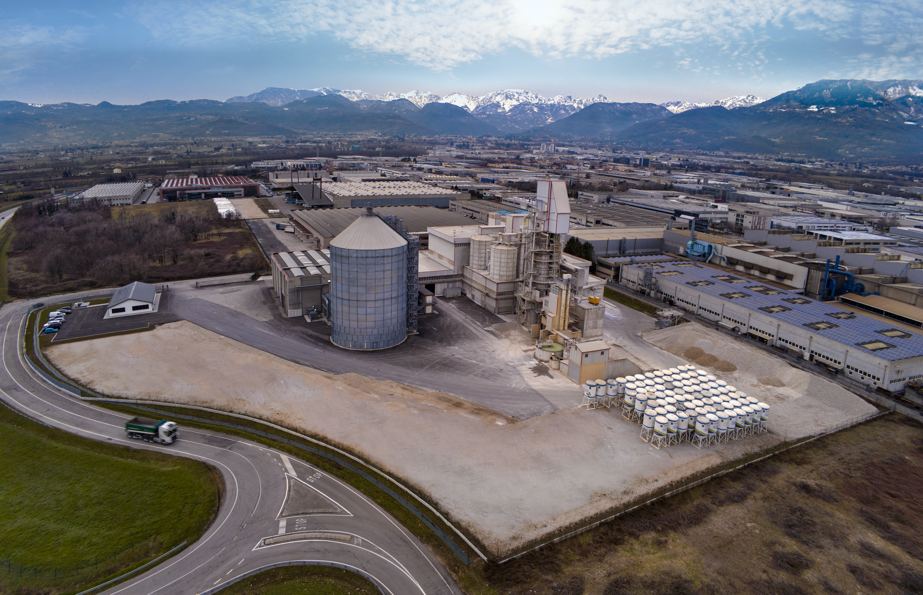 Fassa Bortolo © Calce Barattoni © - Stabilimento Schio VI