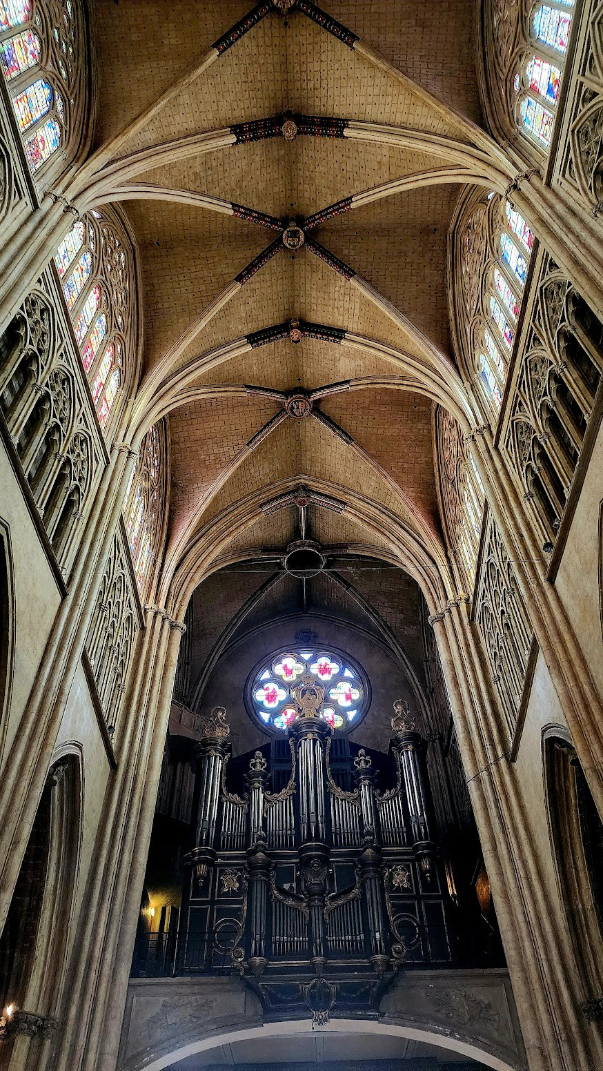 Inside Eglise in Bayonne