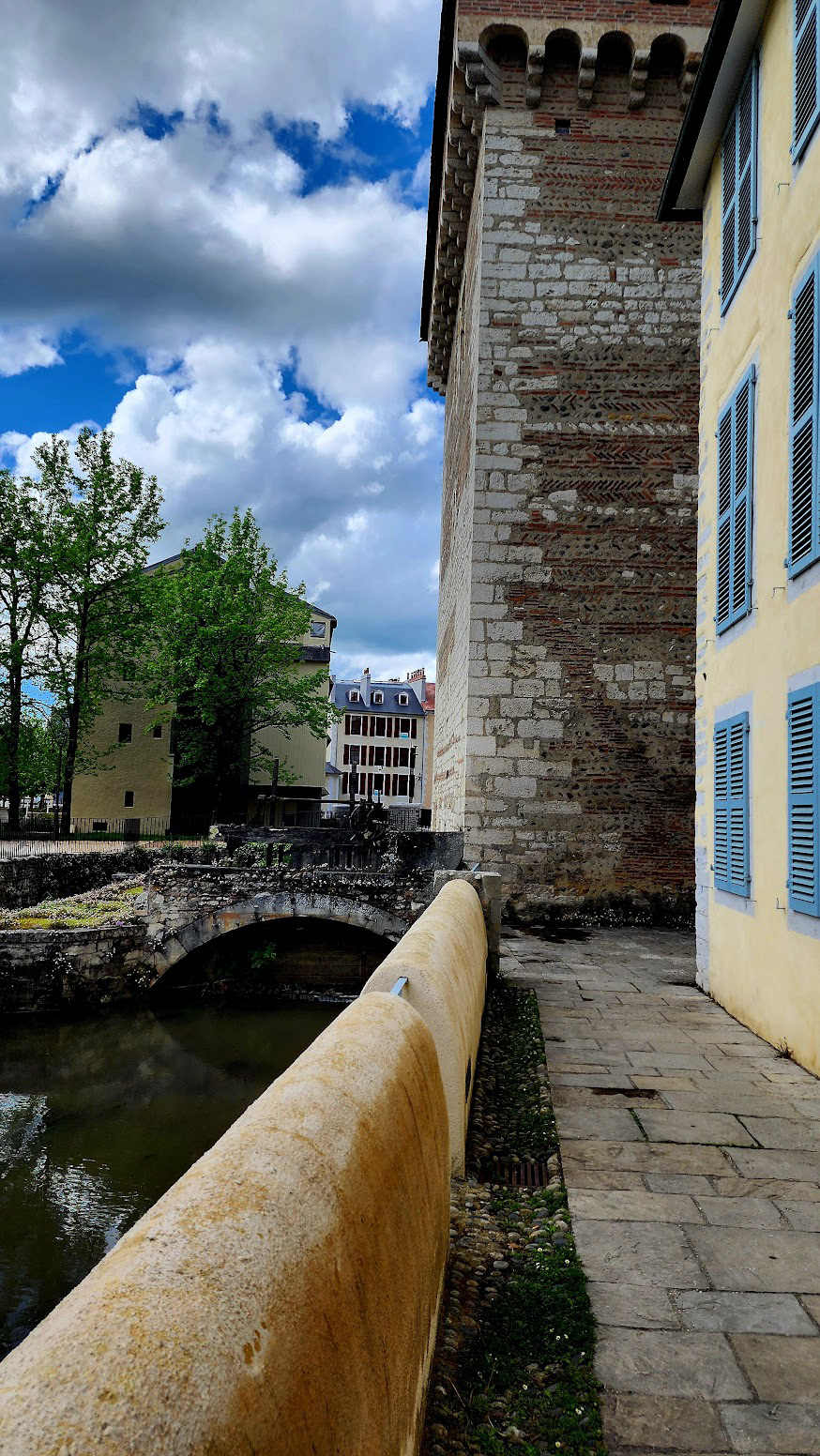 ARCHITECTURAL DETAIL