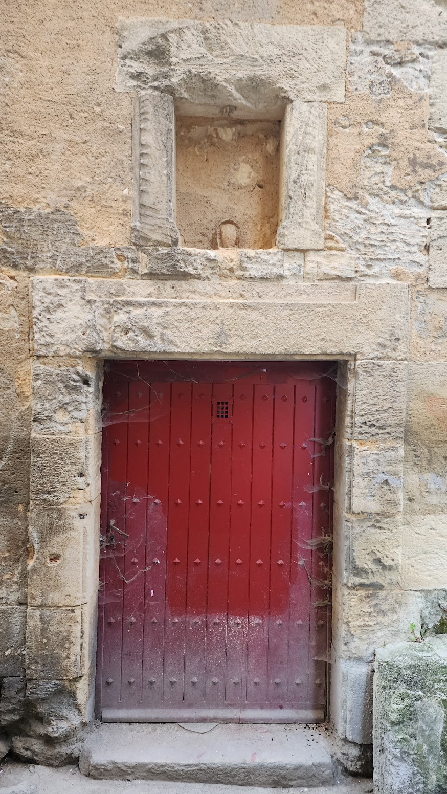 Door in Bordeaux