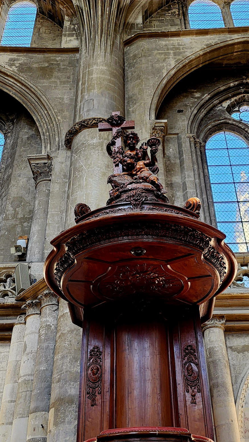 BASILIQUE SAINT-MICHEL