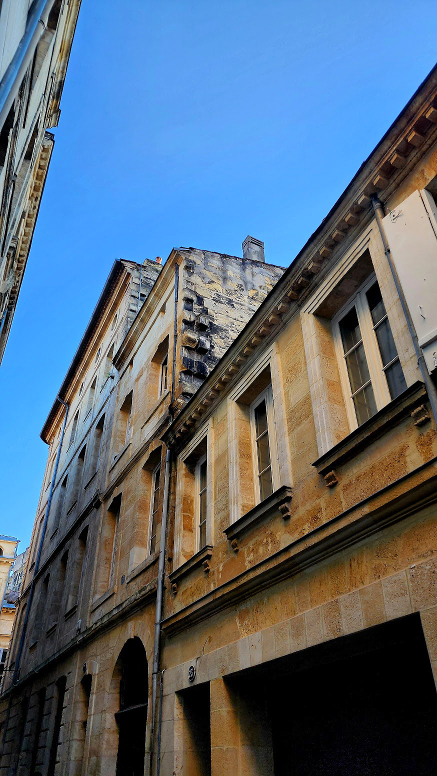 Street Scene in Bordeaux