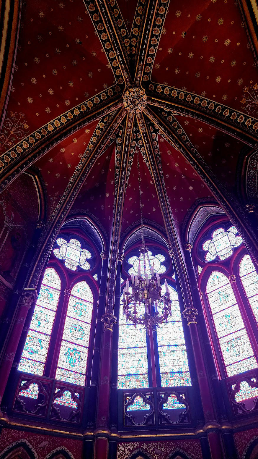 Inside Eglise in Bayonne