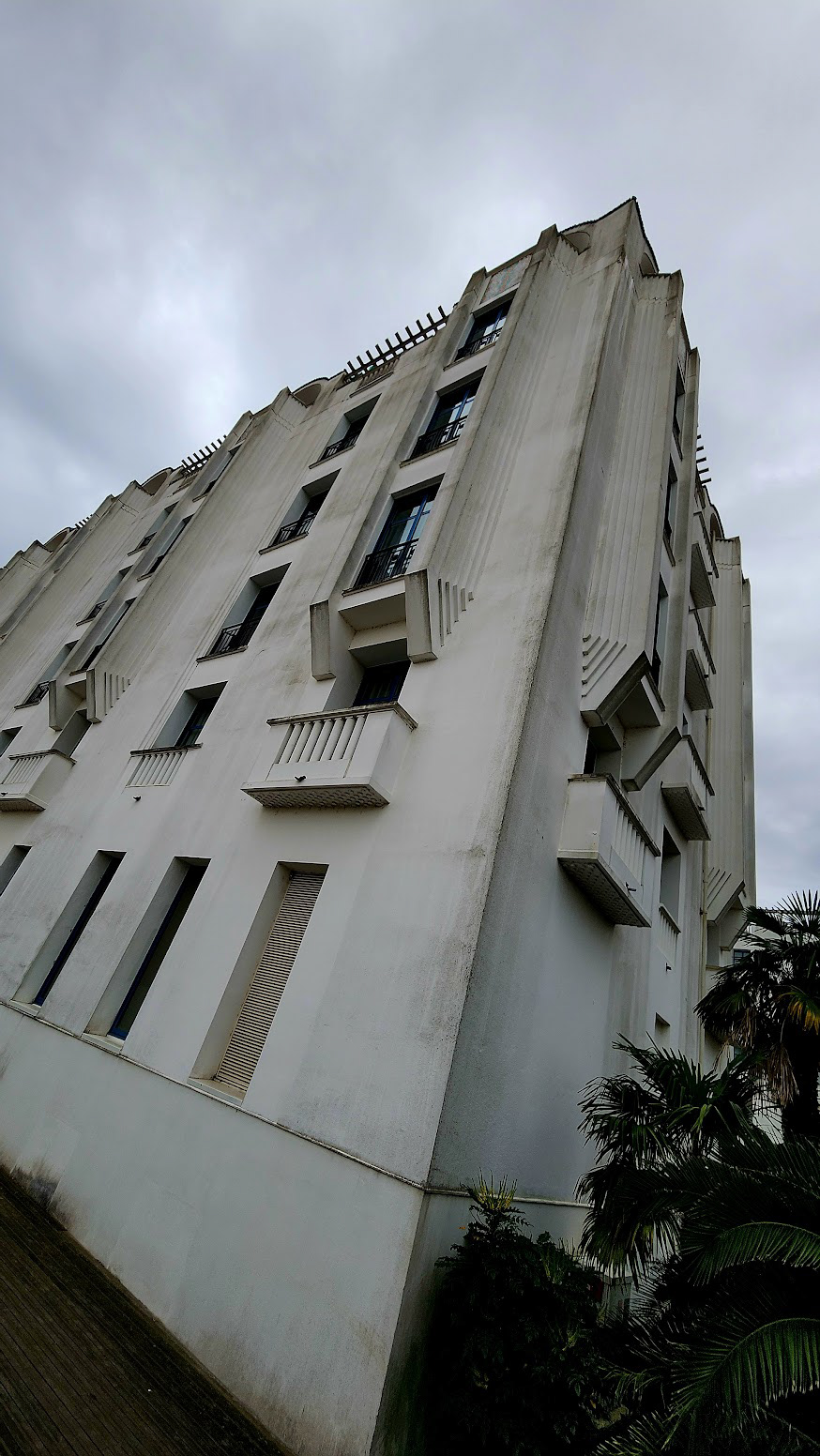Another Exterior Shot of The Splendid Hotel
