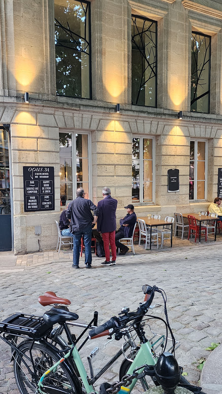 Street Scene in Bordeaux