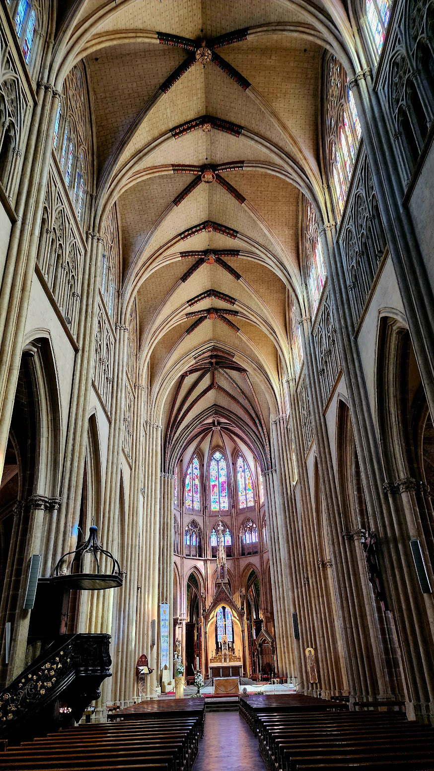 Inside Cathedrale Sainte-Marie