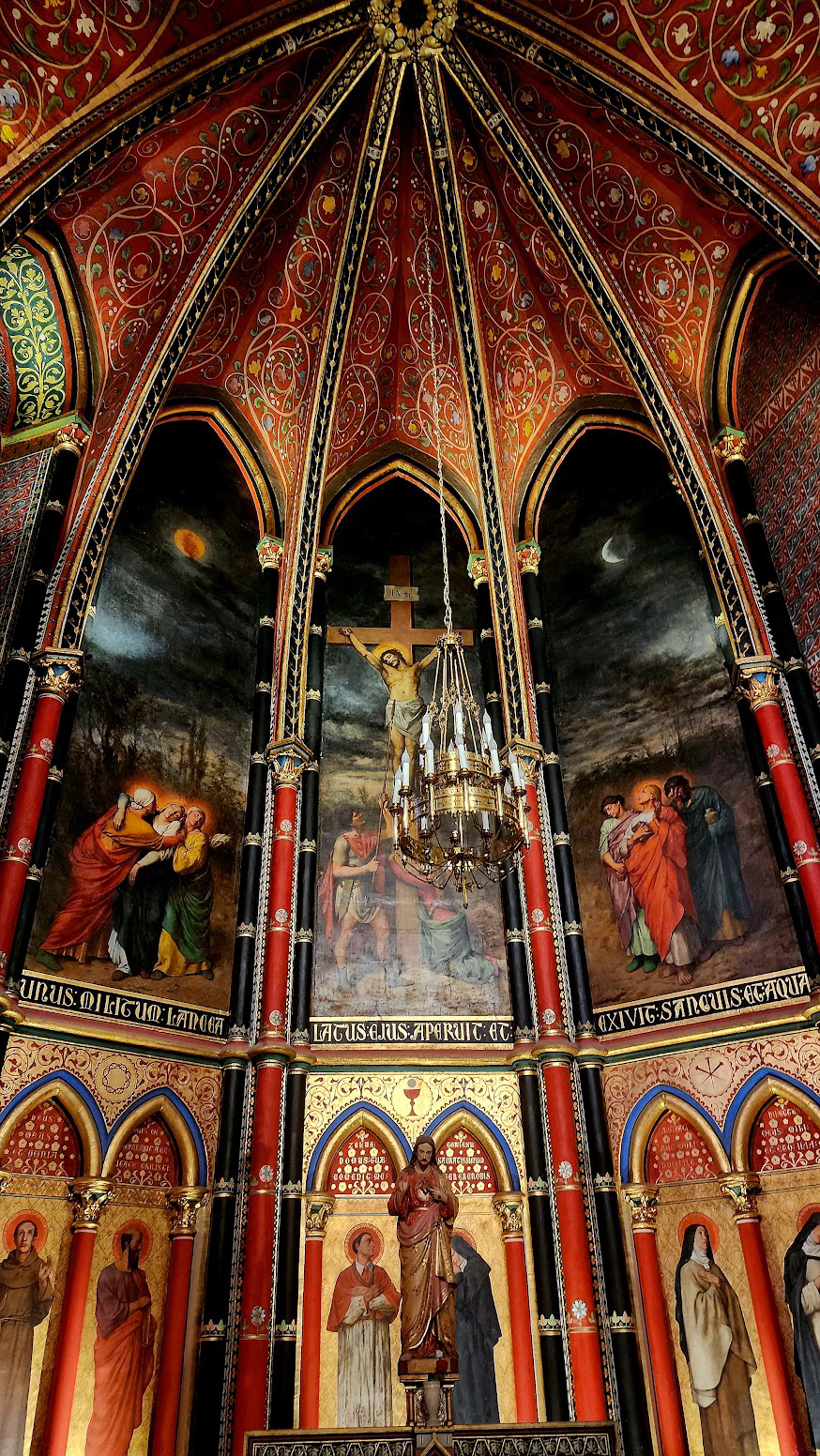 Inside Cathedrale Sainte-Marie