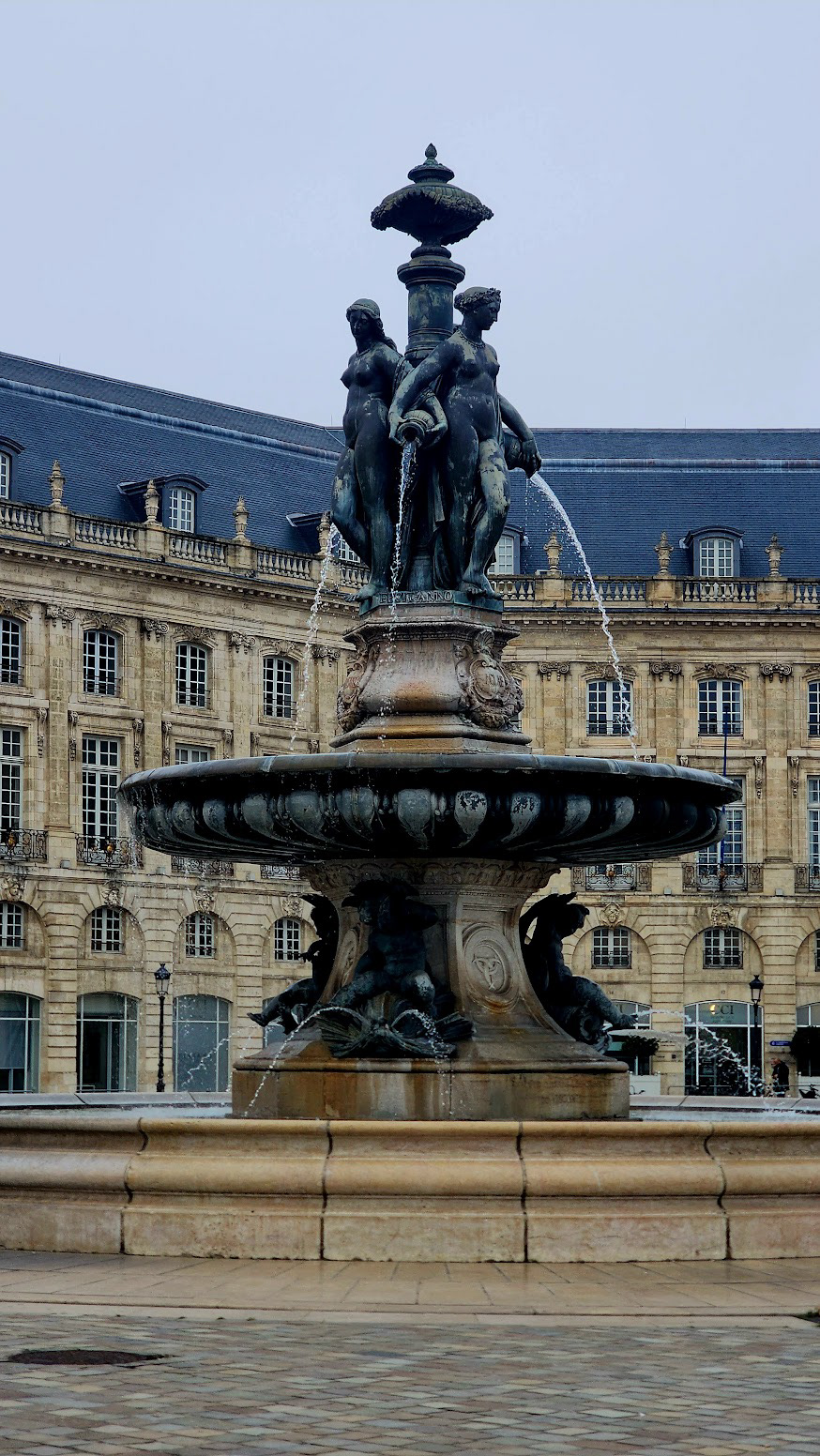 Fountain in Place de la Bourse