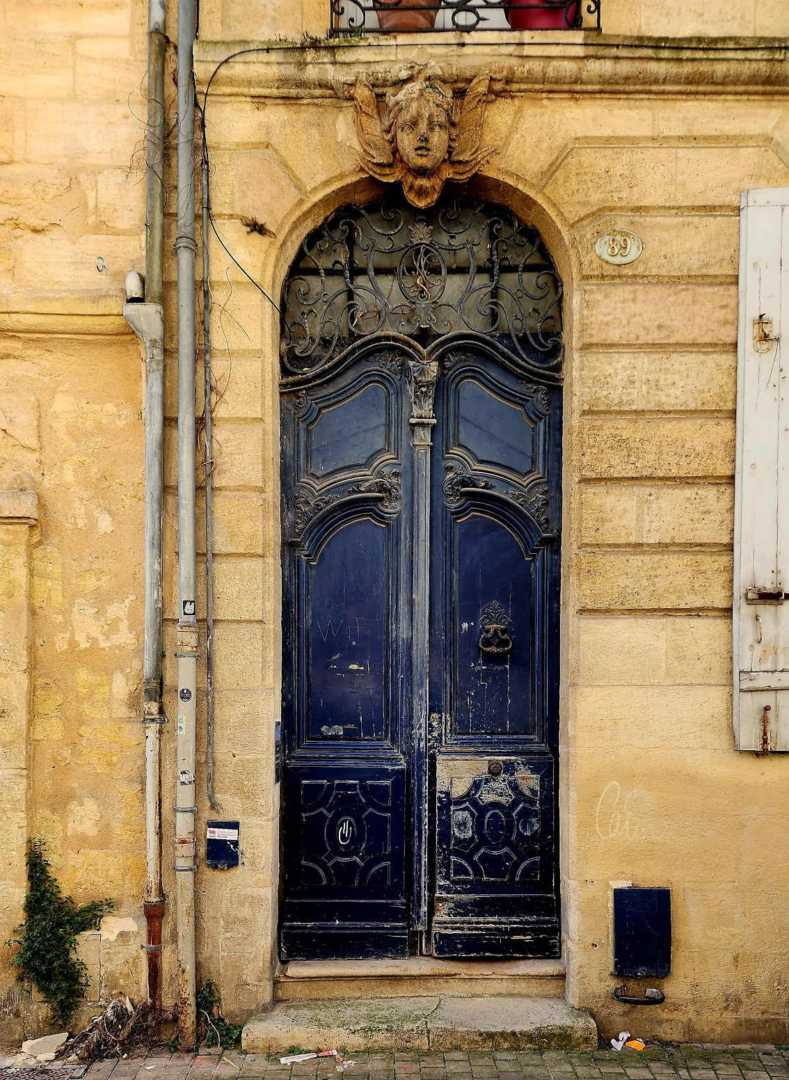 DOORWAY