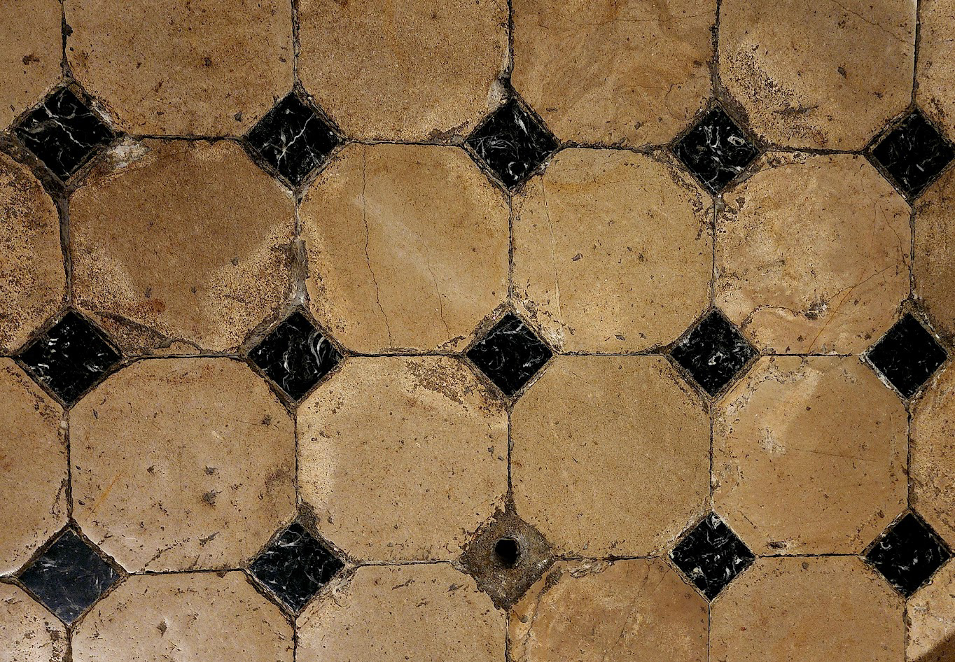ÉGLISE SAINT VINCENT FLOOR