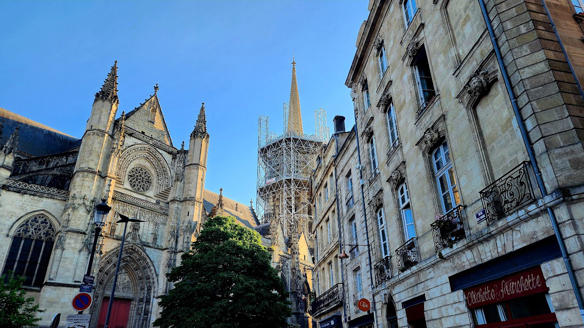 Street Scene in Bordeaux