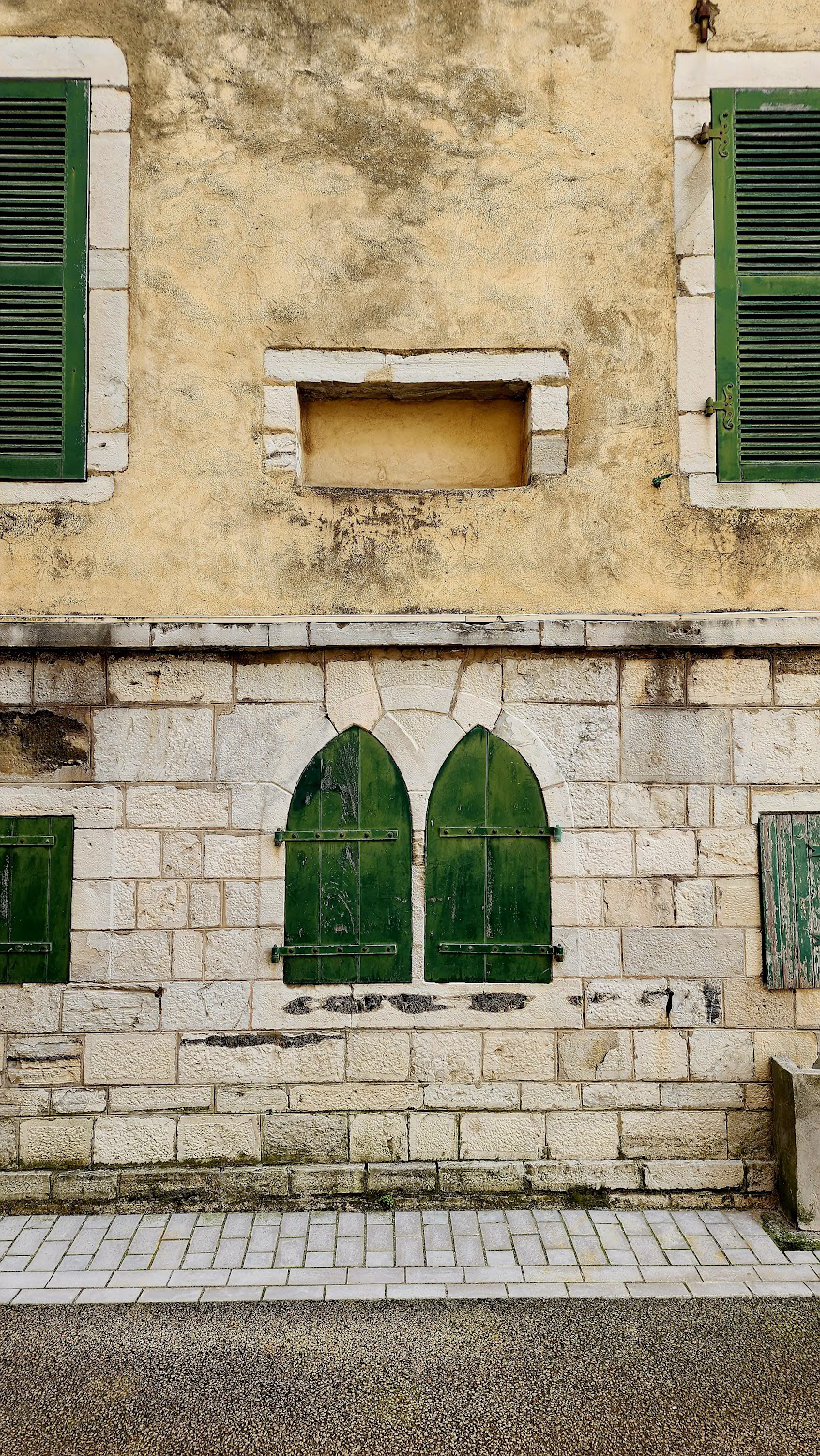 ARCHITECTURAL ELEMENT