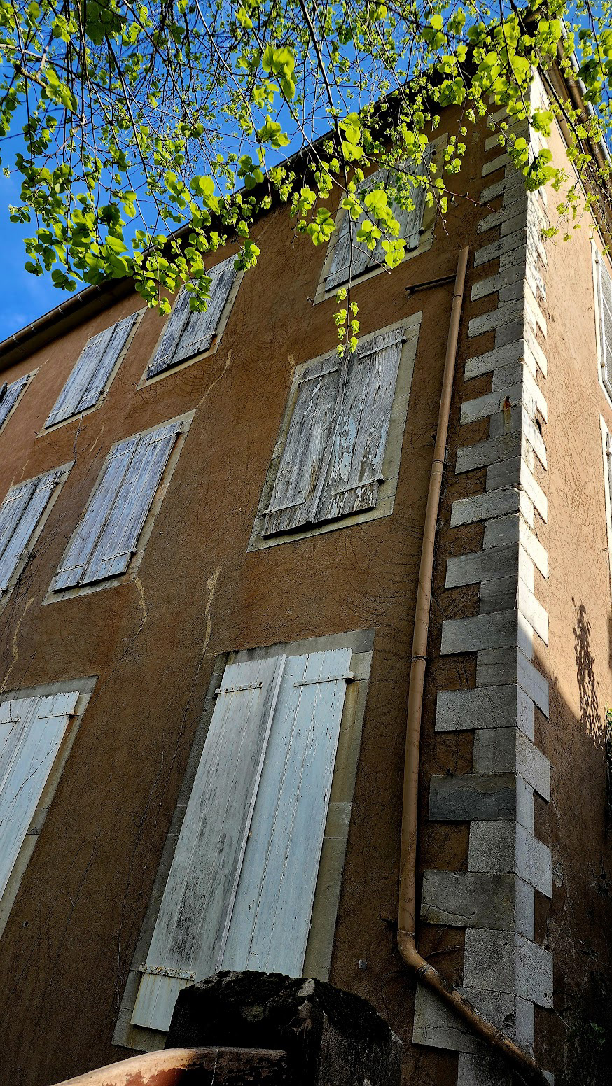 CORNER