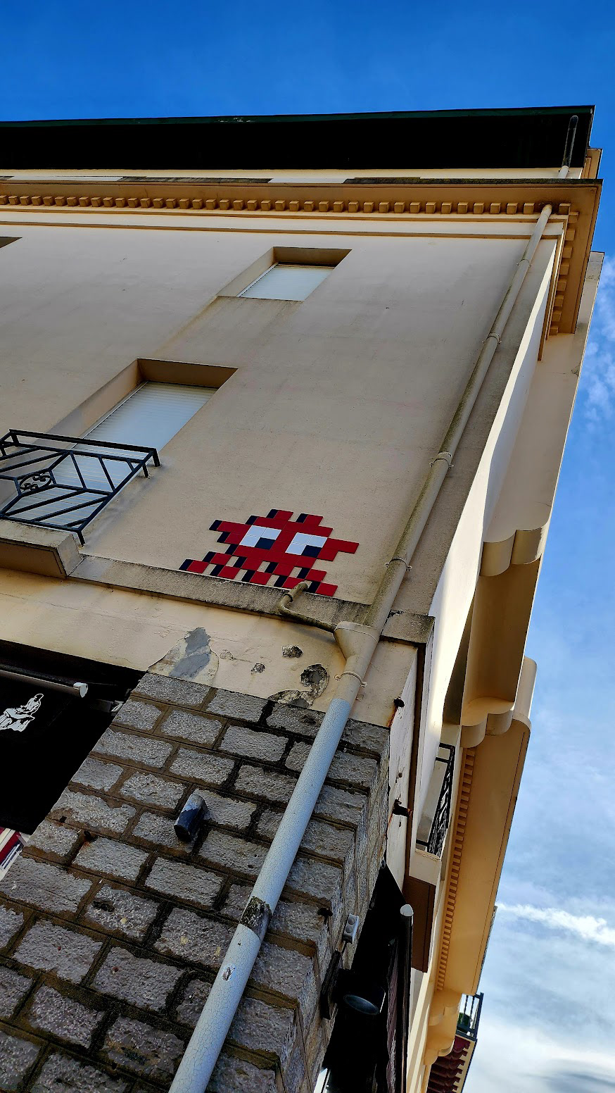 SPACE INVADERS BAYONNE