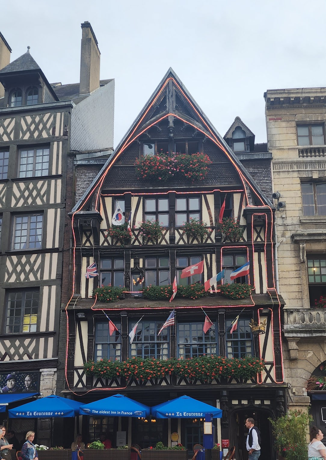  La Couronne-oldest pub in france