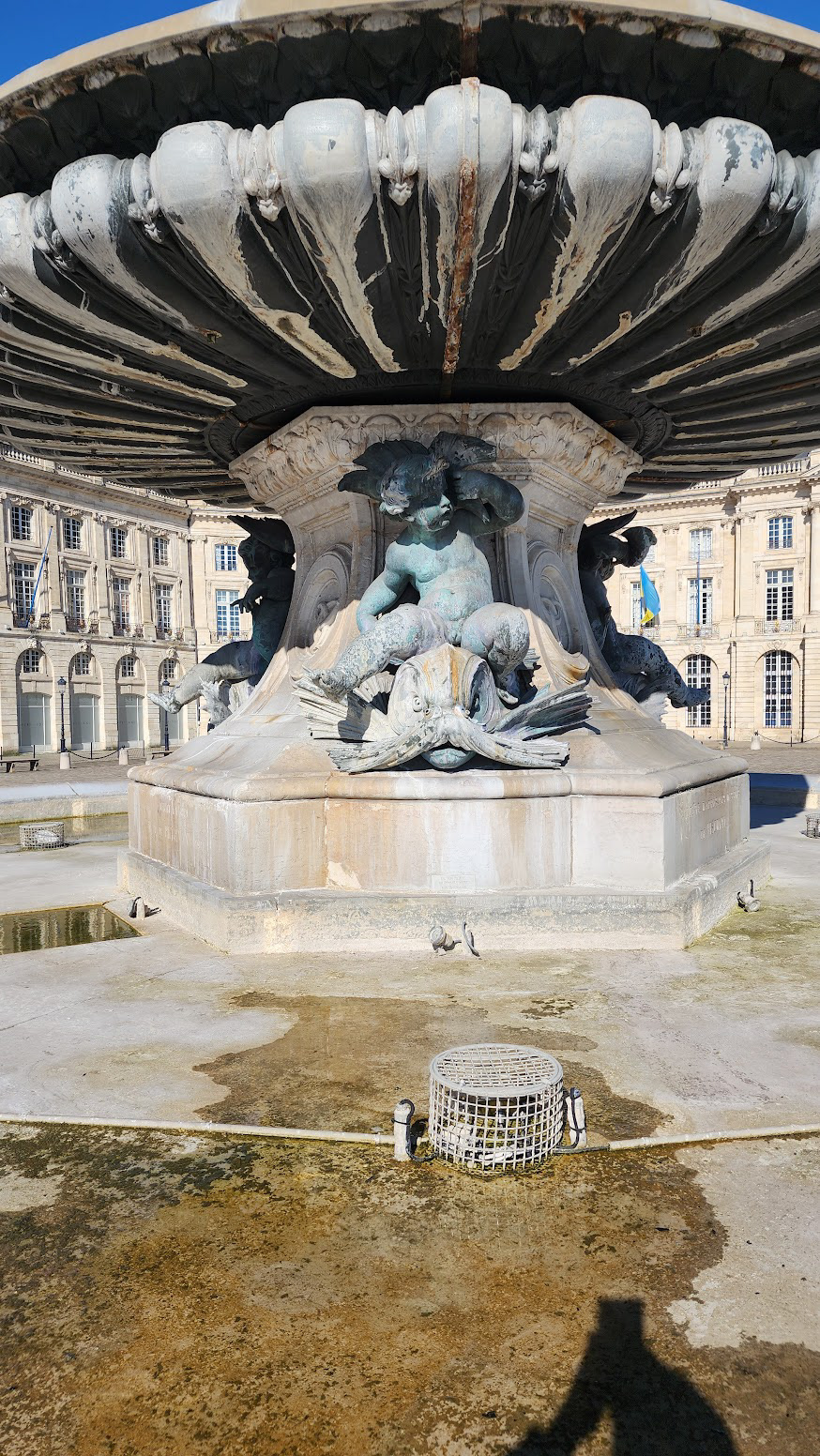 FOUNTAIN
