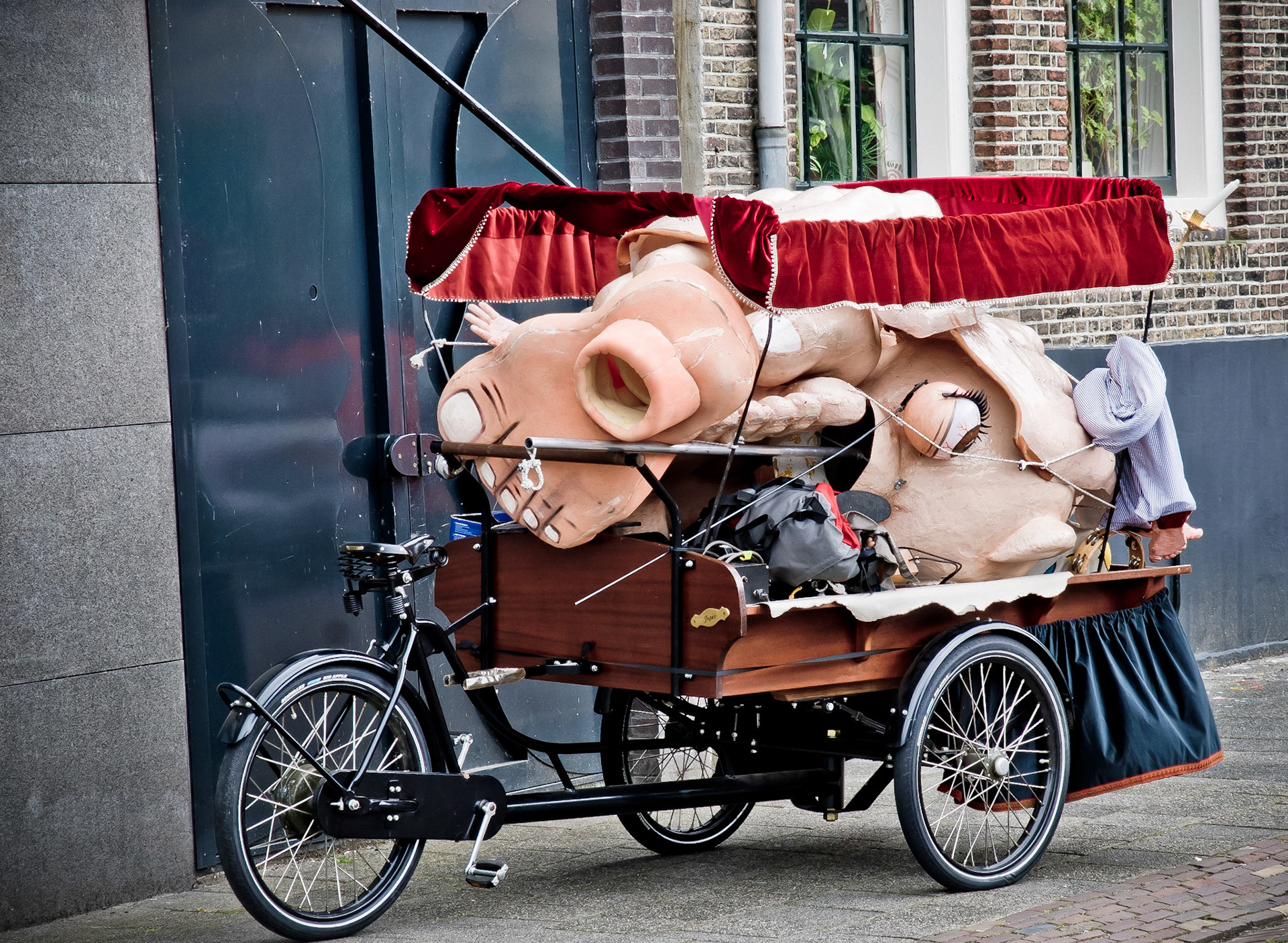 Puppet parts in transit.