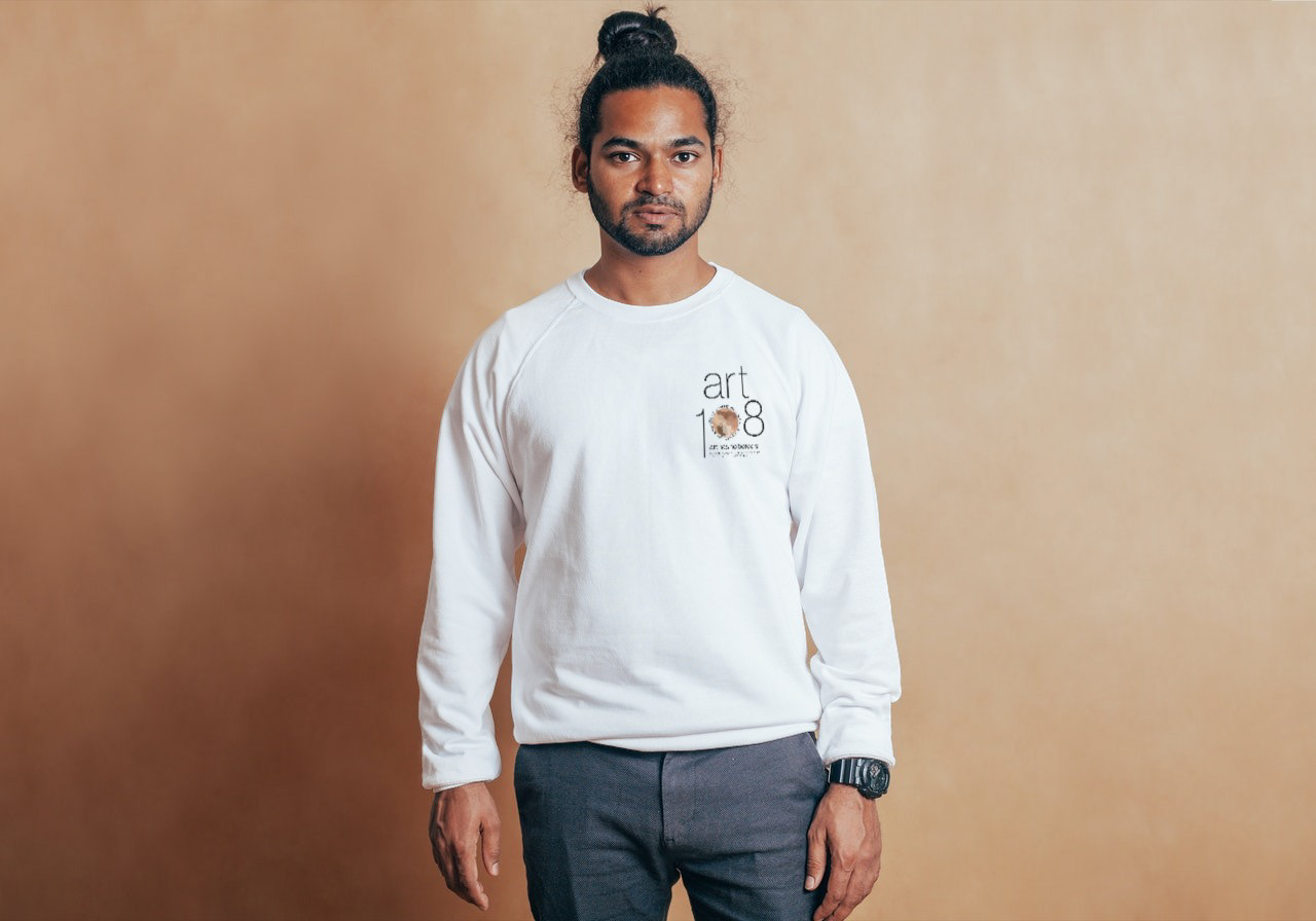 Sweatshirt (front)