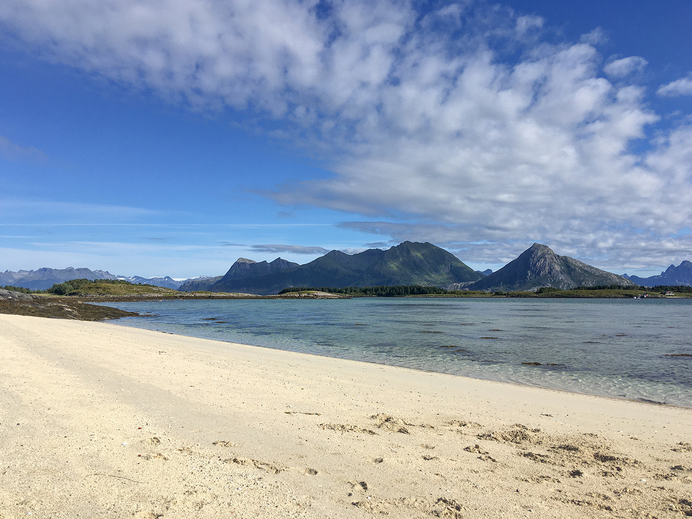 Ei strand av korallsand