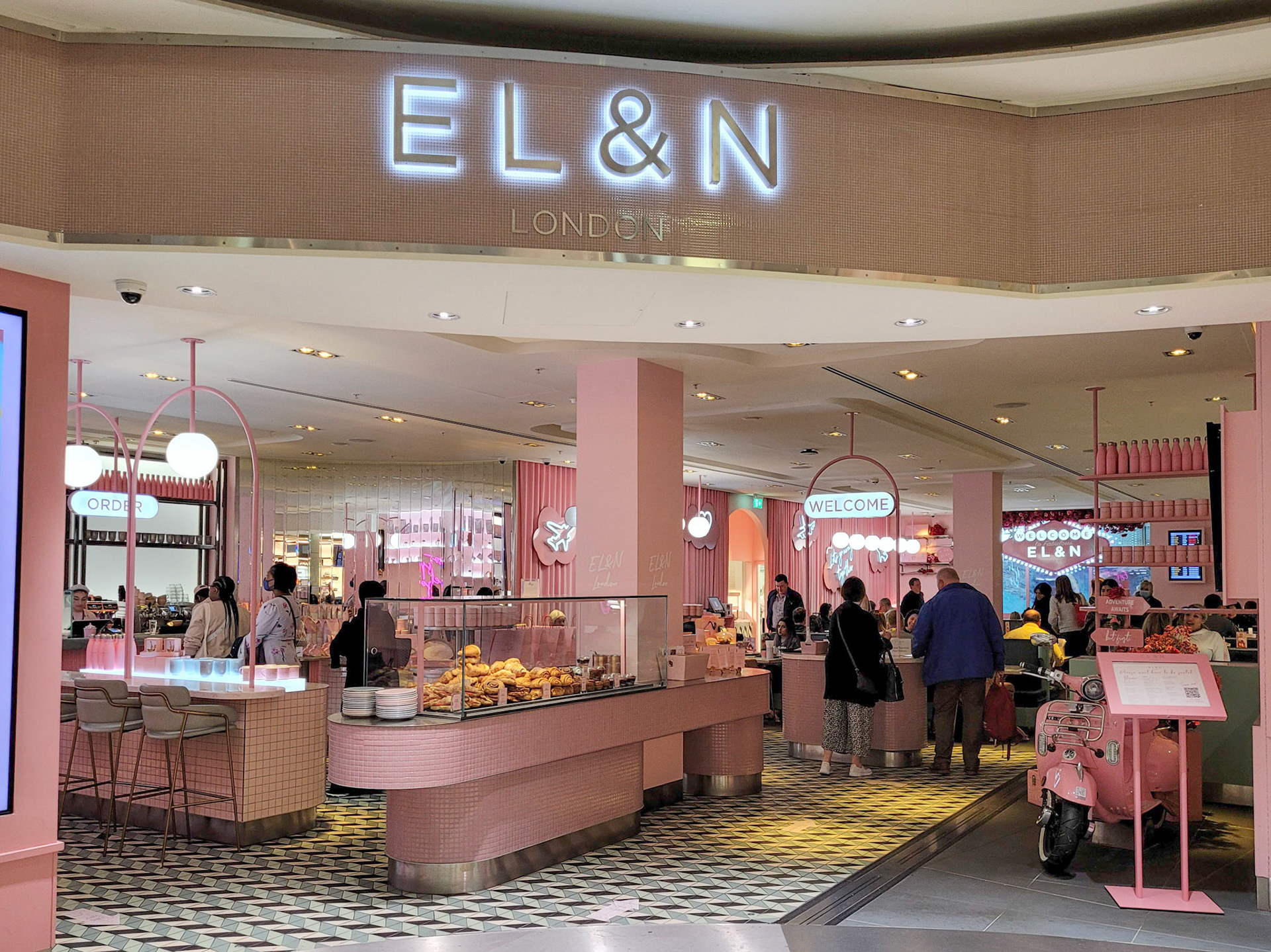 early morning start with my alarm set to 0445 but then we enjoyed a good breakfast at the strangely pink EL&N