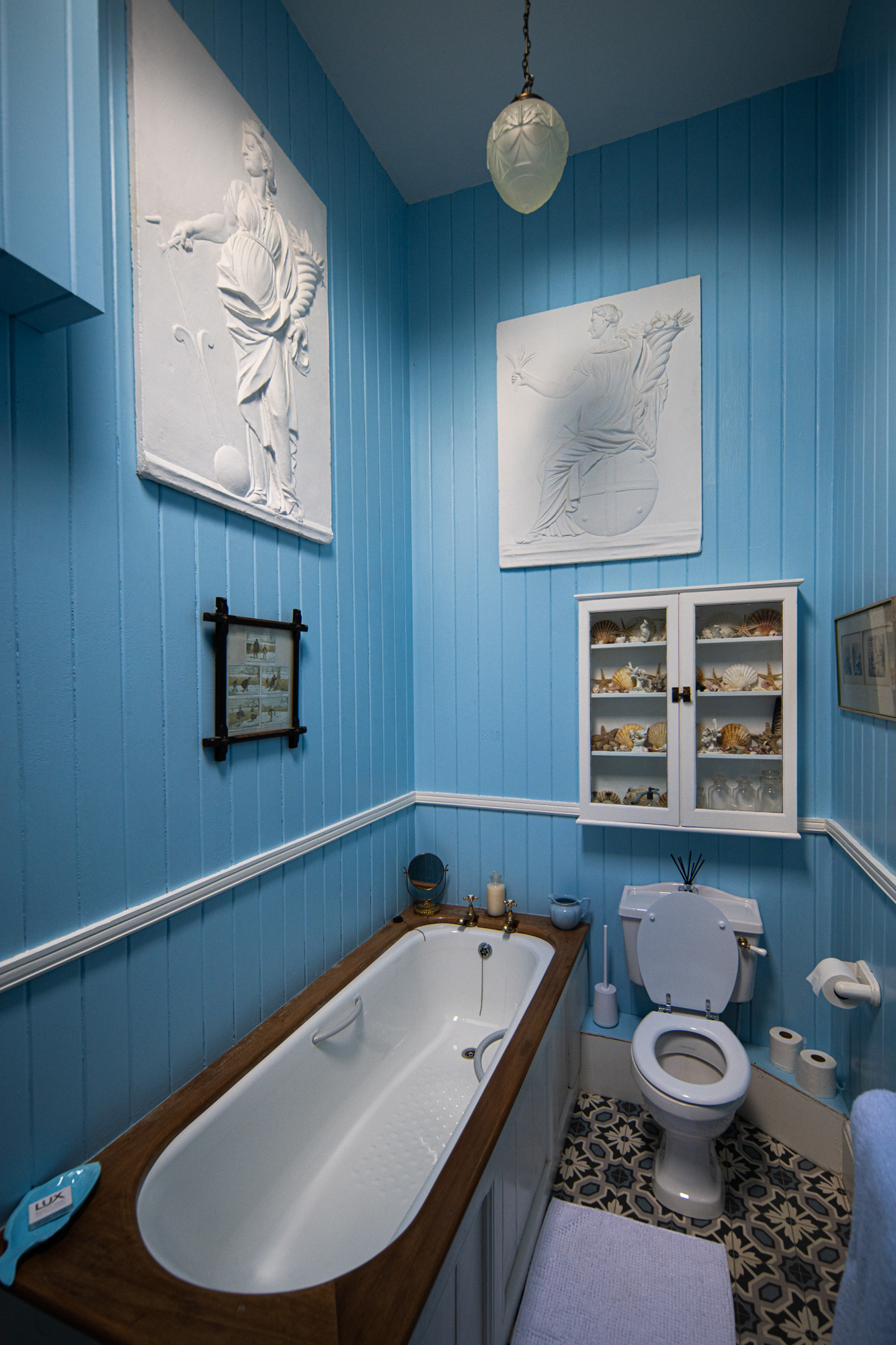 Hungtington Castle - Bathroom