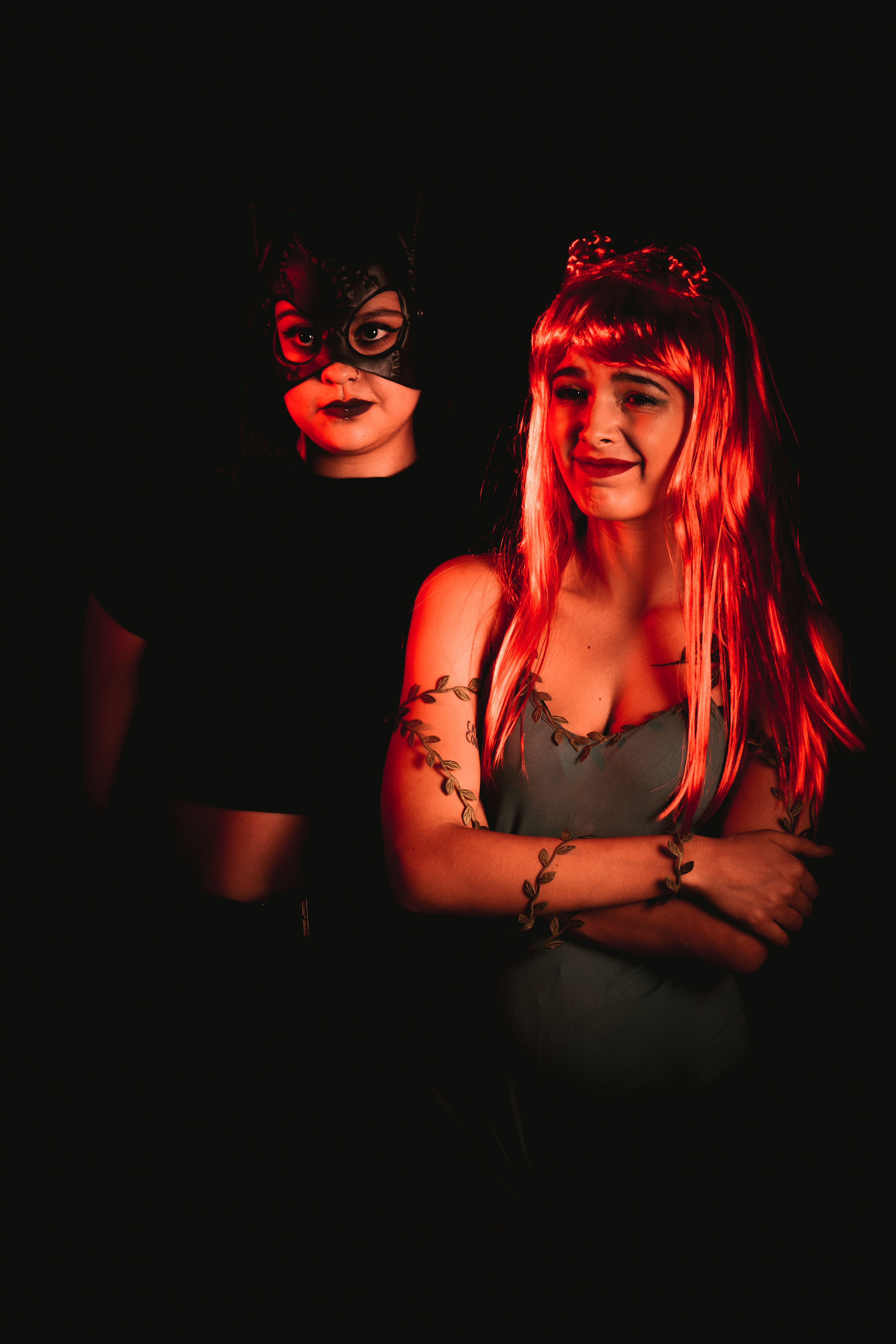 CATWOMAN/POISON IVY