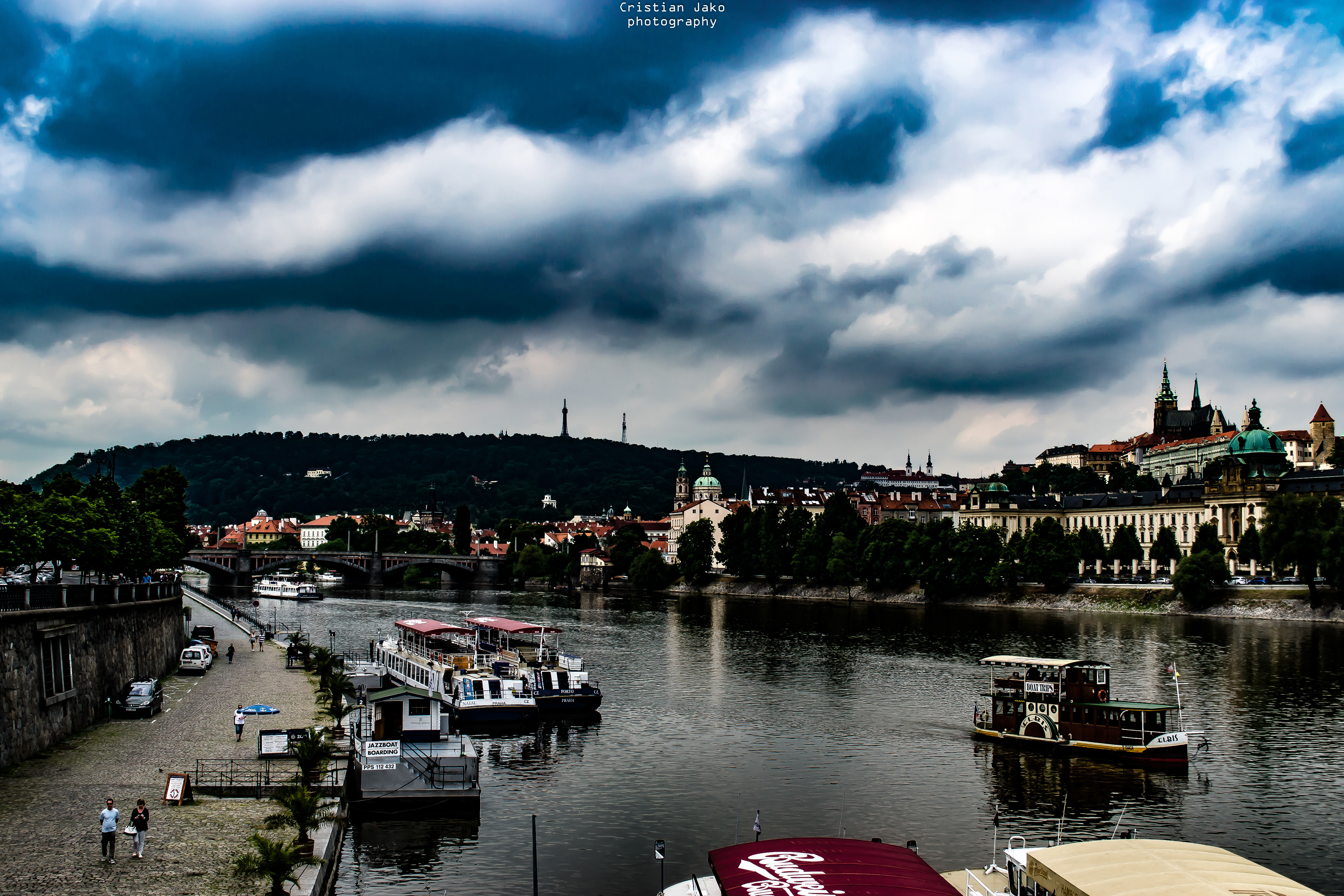 PRAGA