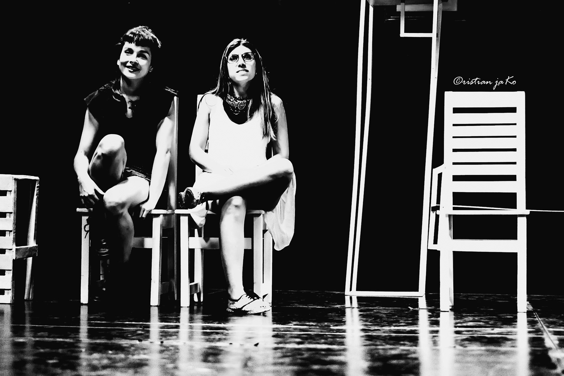 JUSTINE Y AGOSTINA