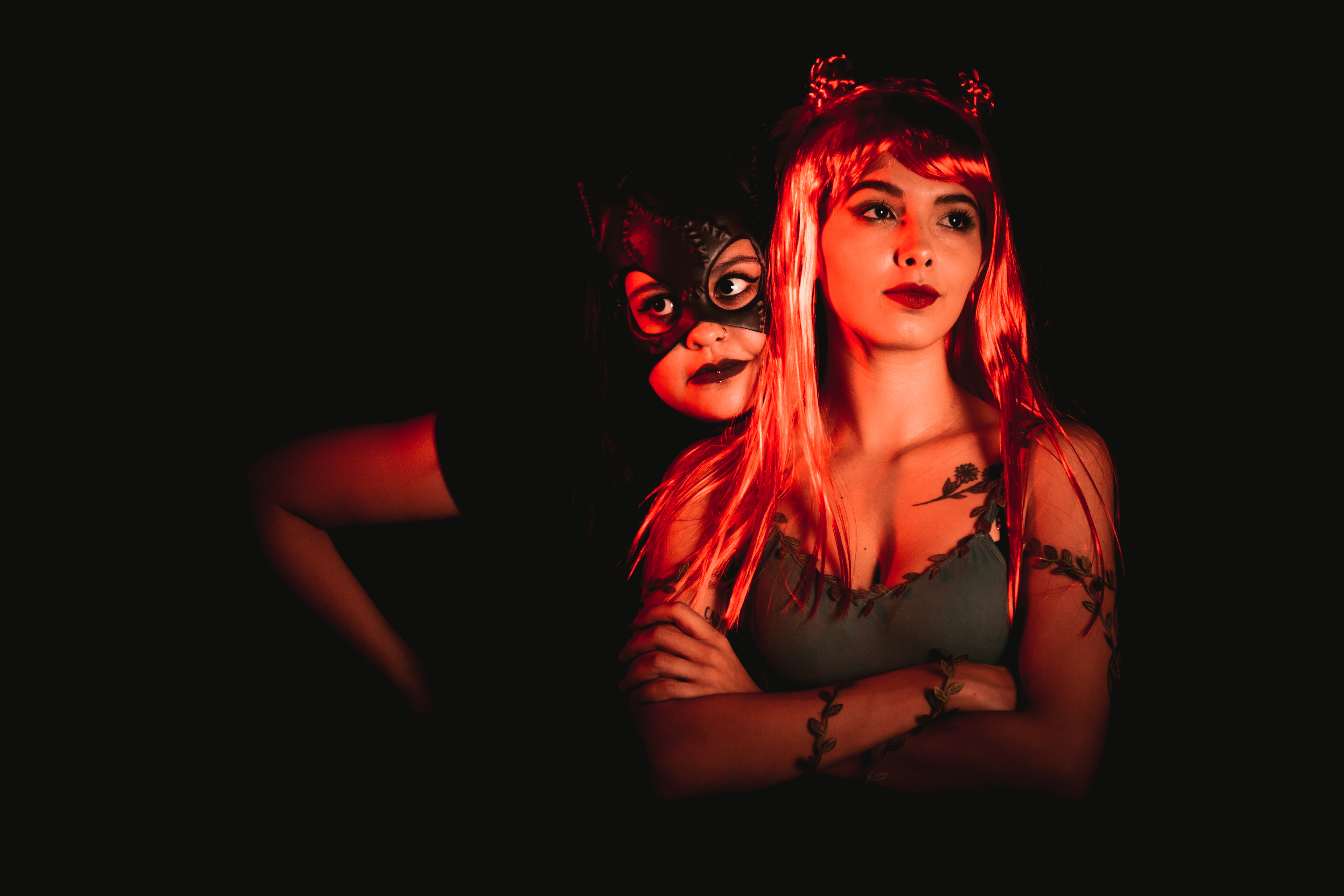 CATWOMAN/POISON IVY