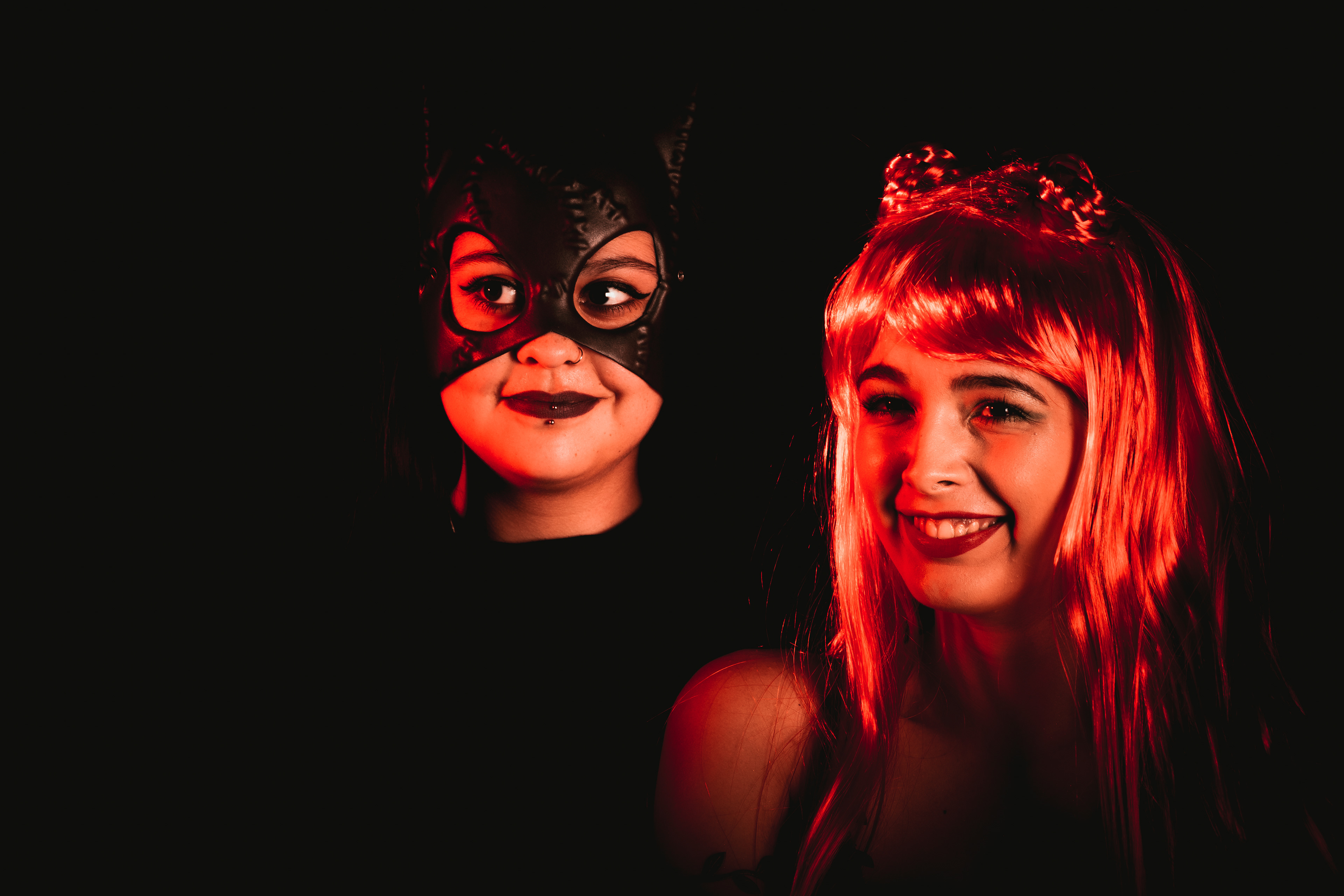 CATWOMAN/POISON IVY
