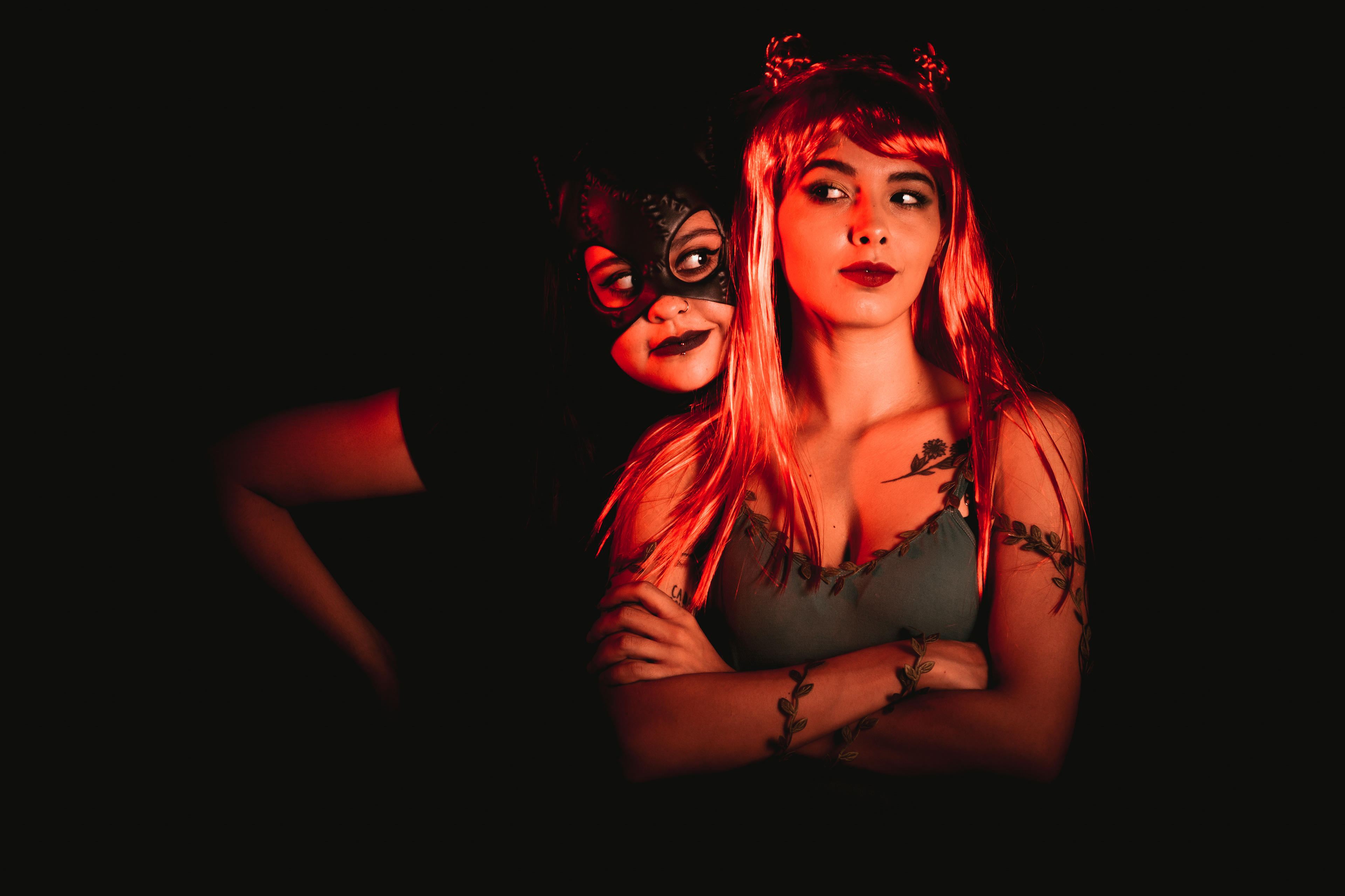 CATWOMAN/POISON IVY