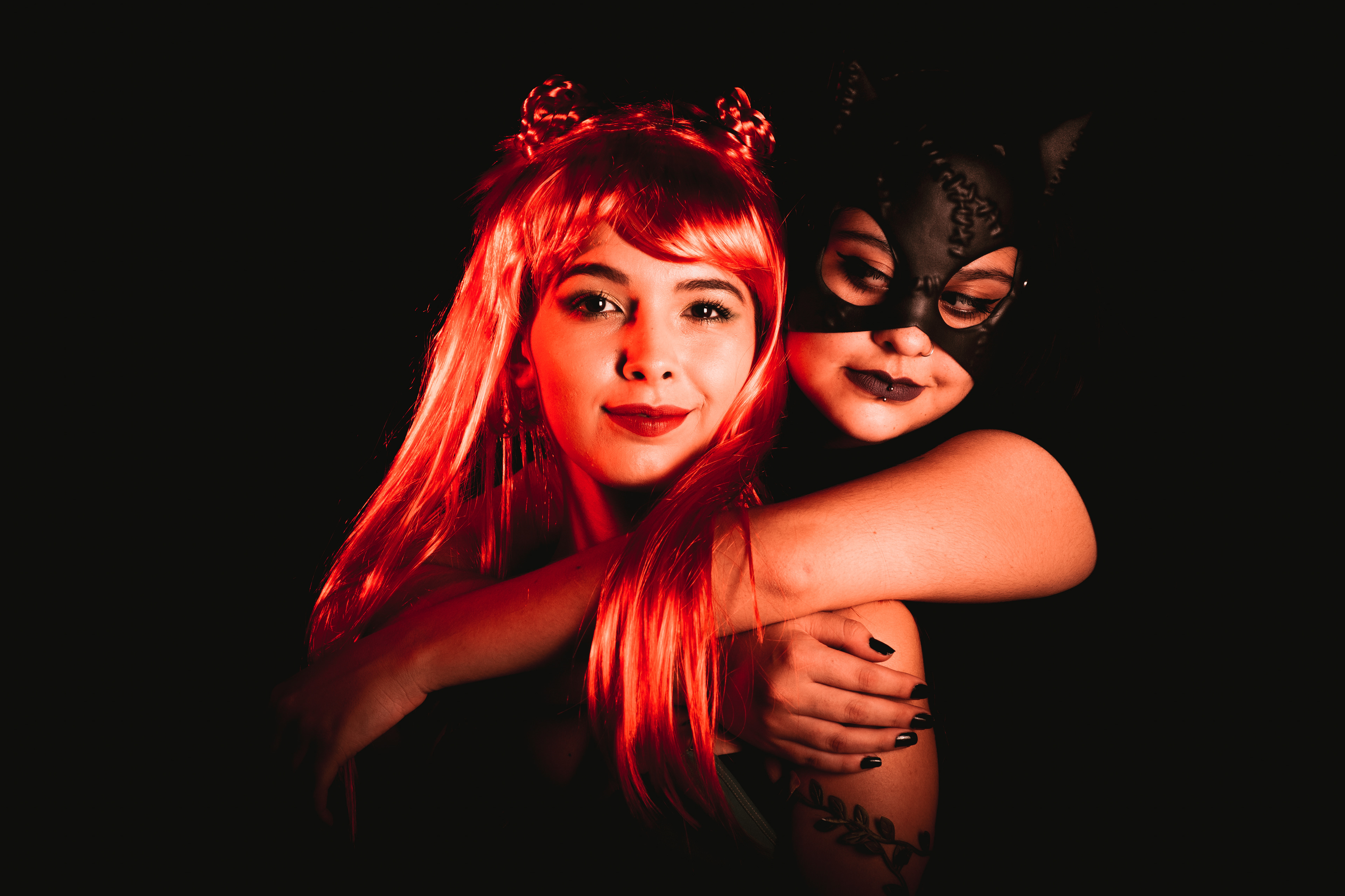 CATWOMAN/POISON IVY