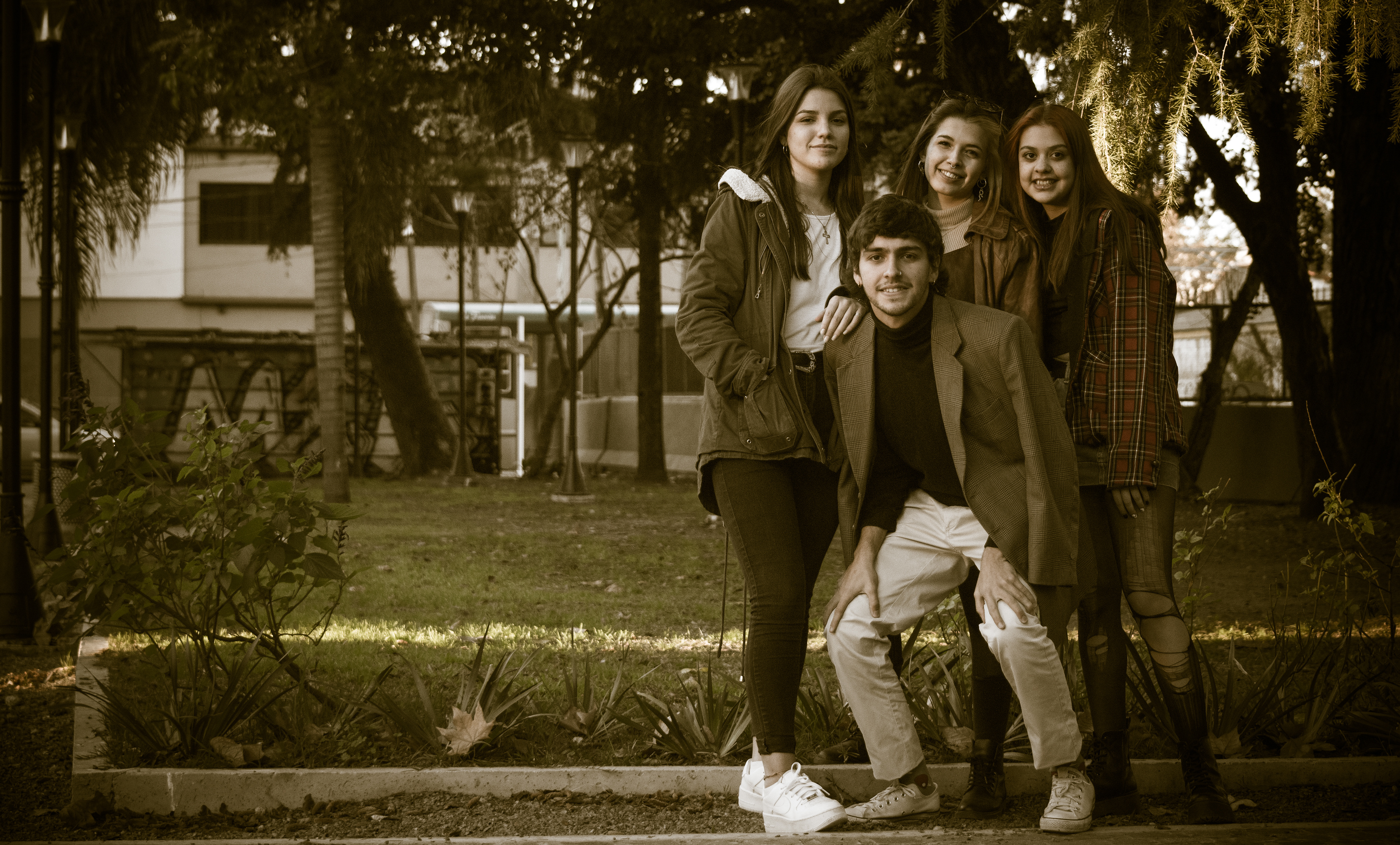 CHICOS