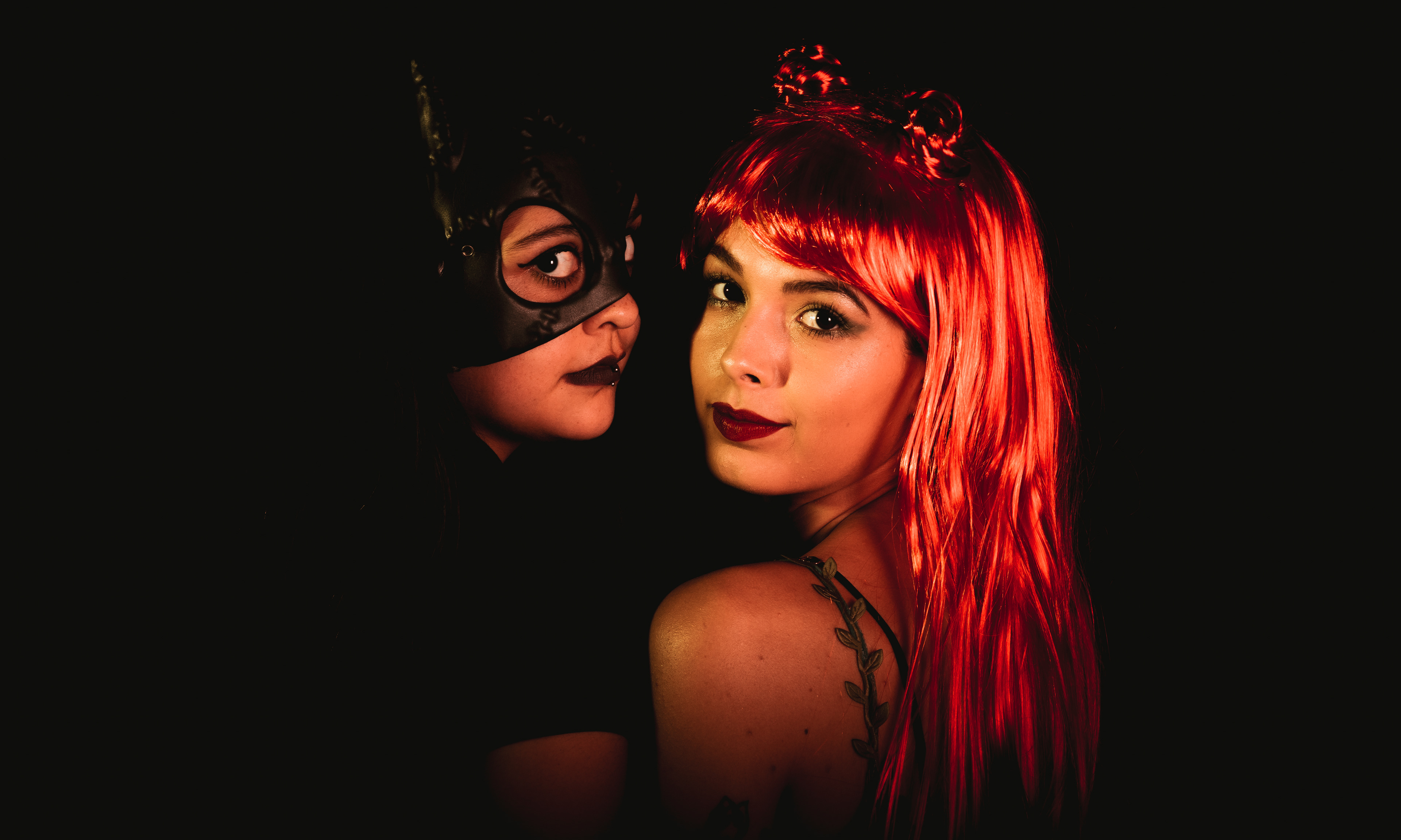 CATWOMAN/POISON IVY