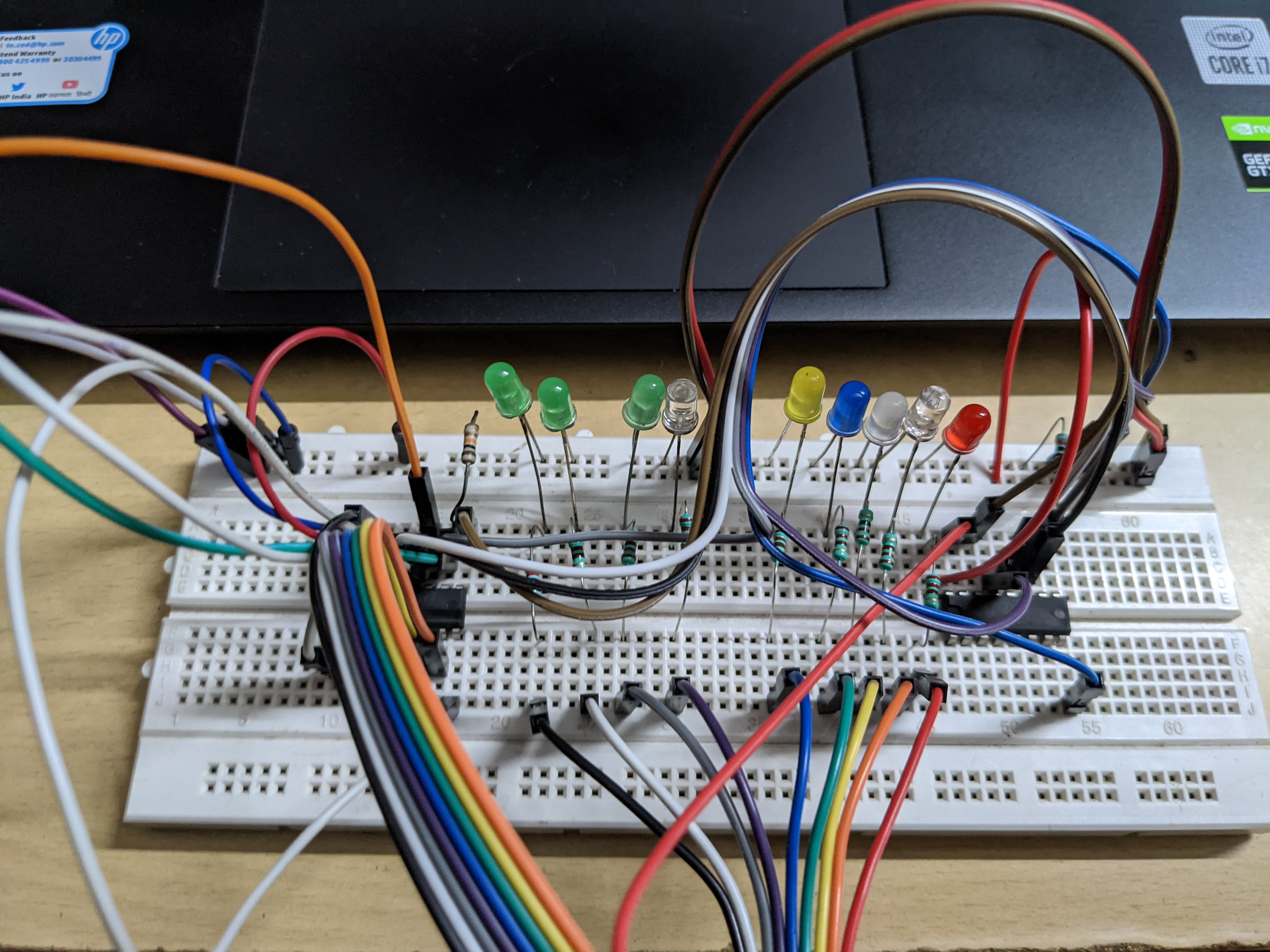 Testing a shift register for use in antenna array selection