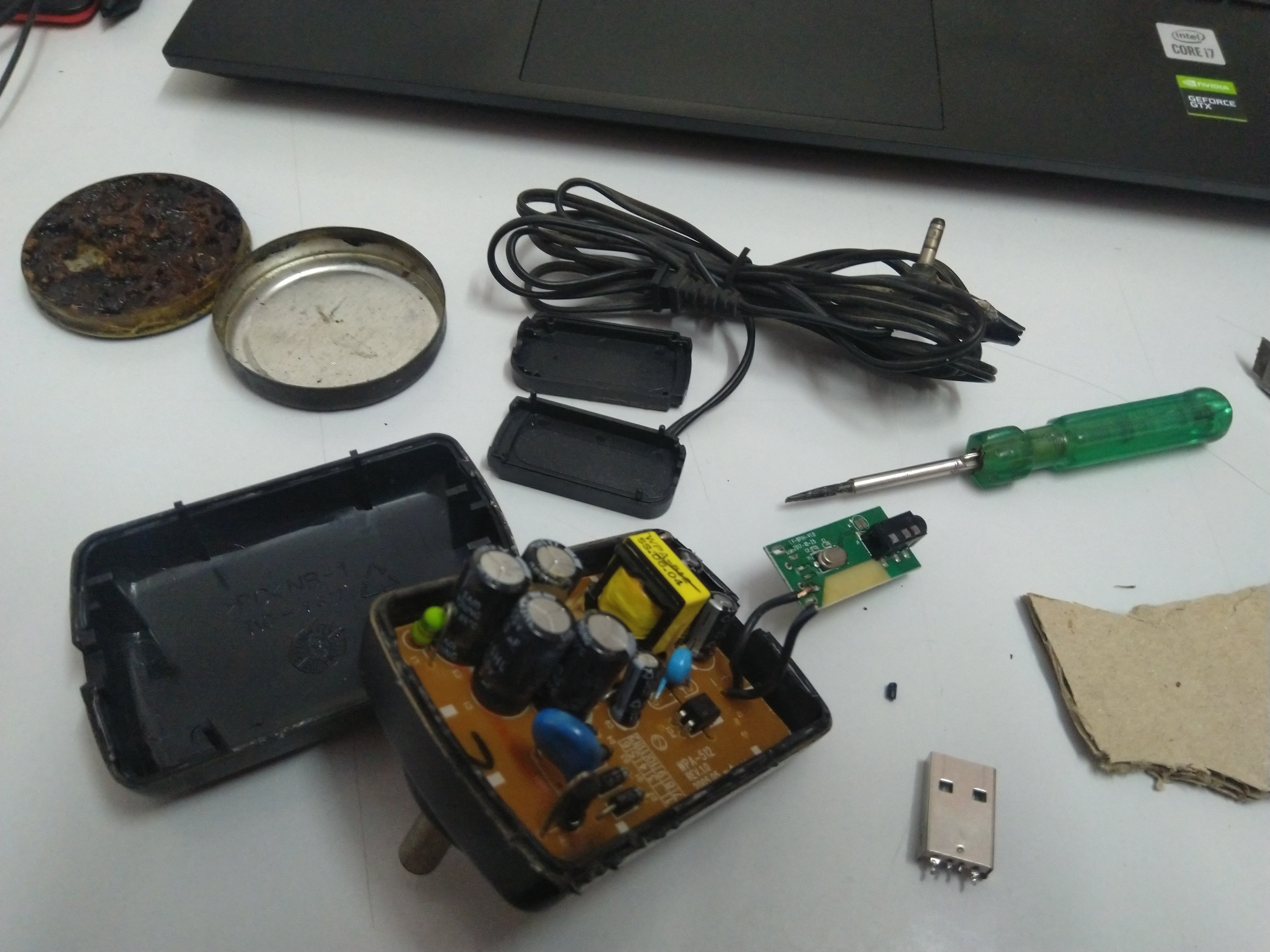 Creating a standalone Bluetooth audio receiver by placing it as a backpack on a 5V adapter