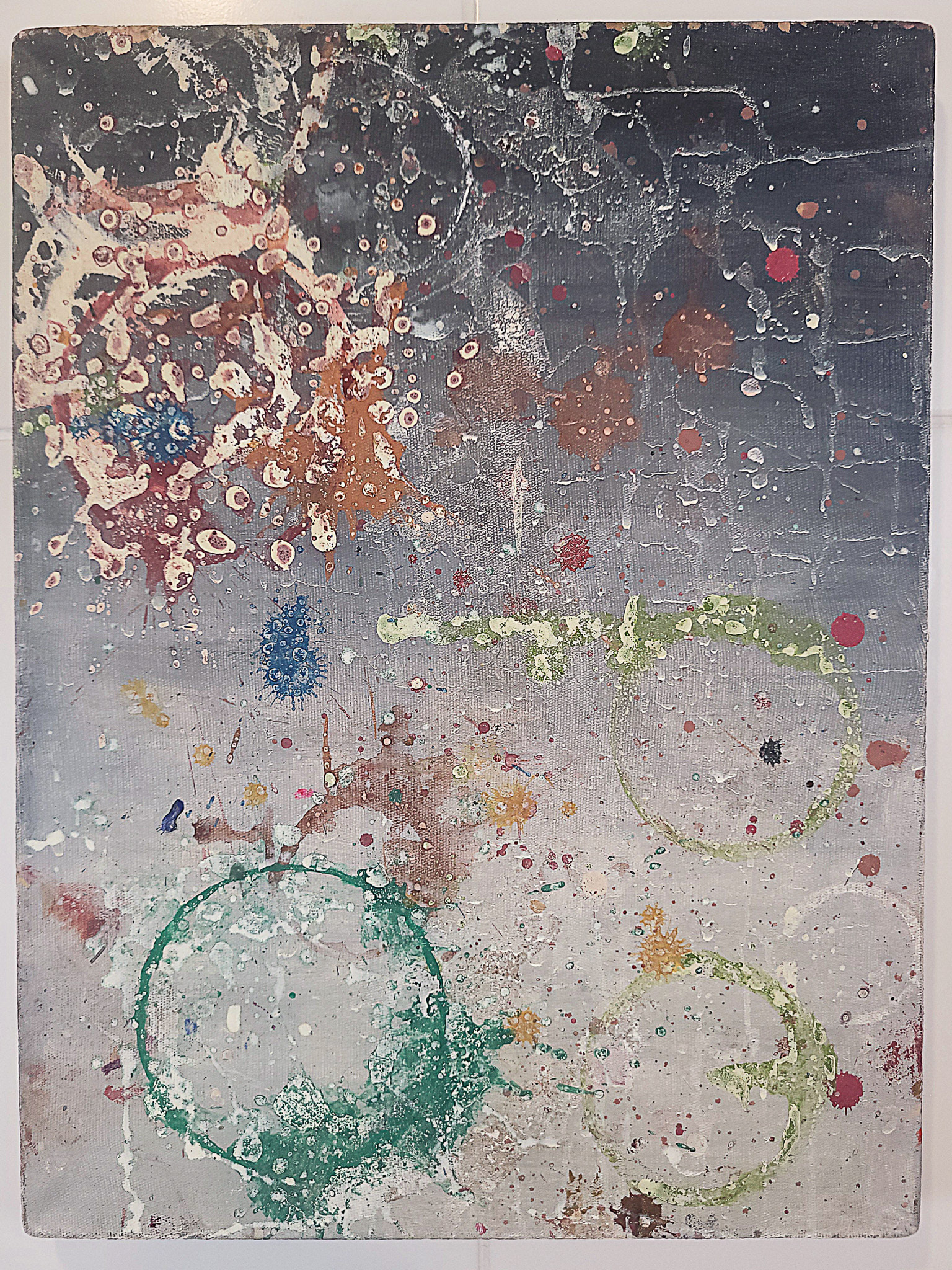 Orvário, 2025 Série de membranas magmáticas Óleo, acrílica, resina, pó de mica, orvalhos borrifados com cravo sobre tela no chassi 40 × 30 cm ~ 15 3/4 × 11 3/4 in