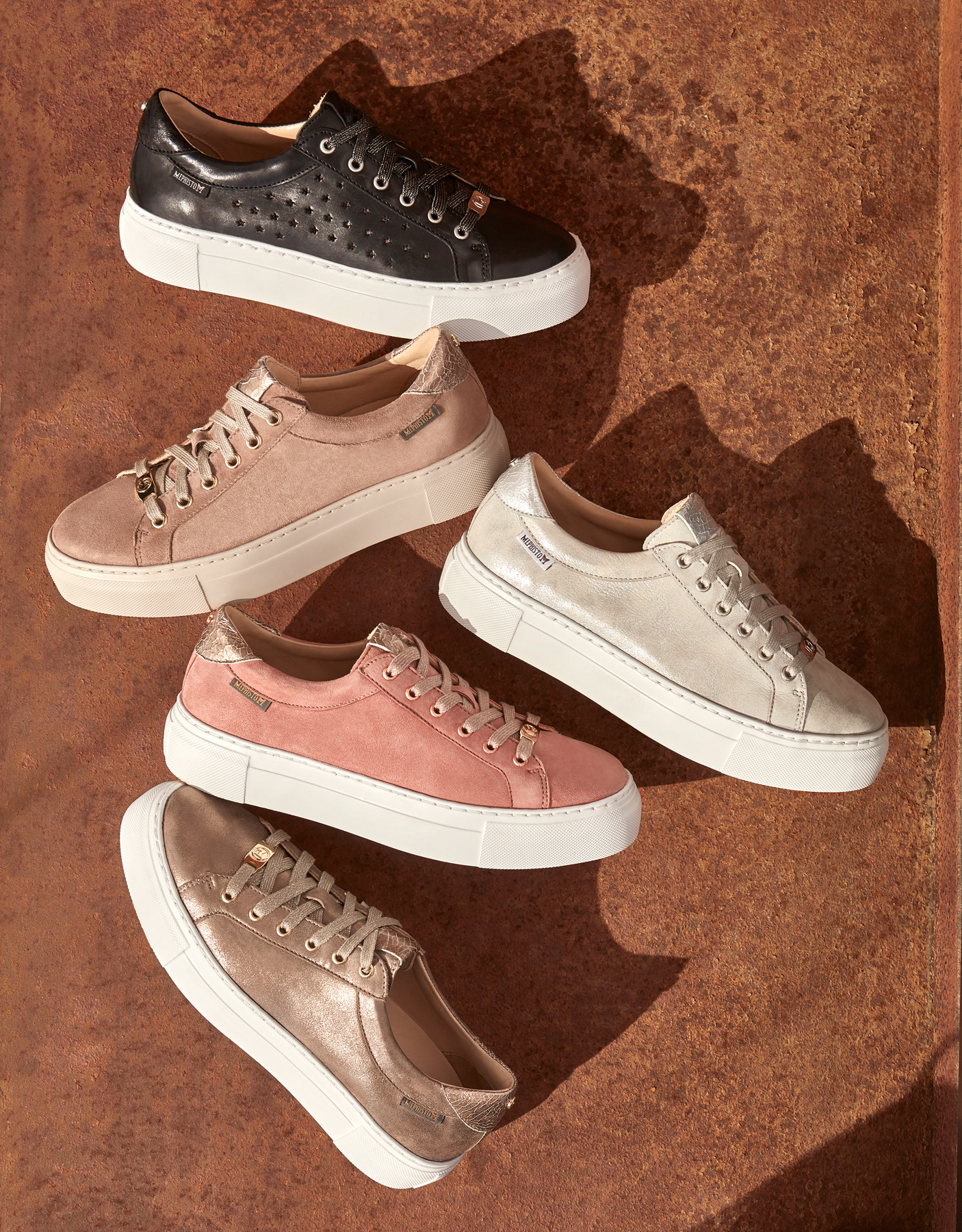 fotograf in köln schuhe auf rostplatte produkt modefotograf