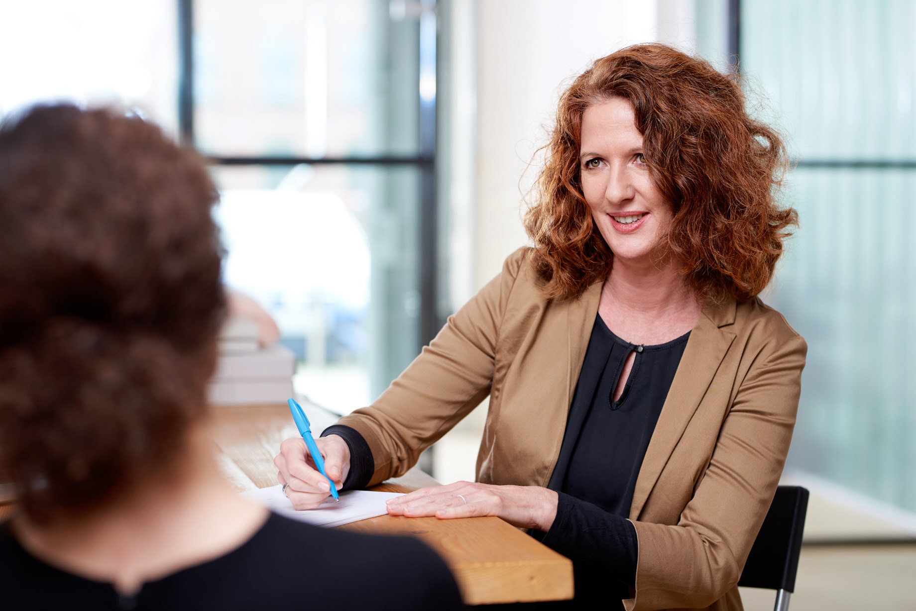 Businessportrait im Büro Köln im Gespräch