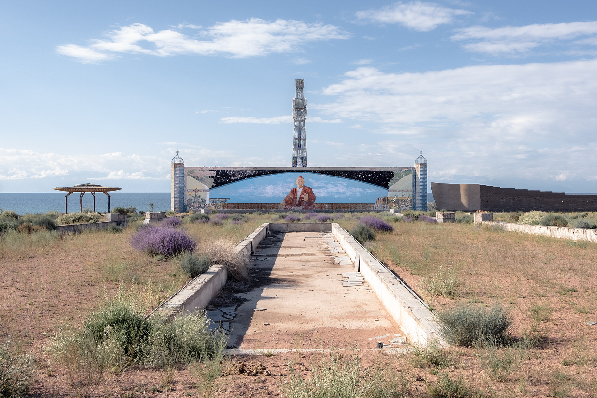 Au bord du lac Issyk Kul, Kirghizstan © Martin Peterolff
