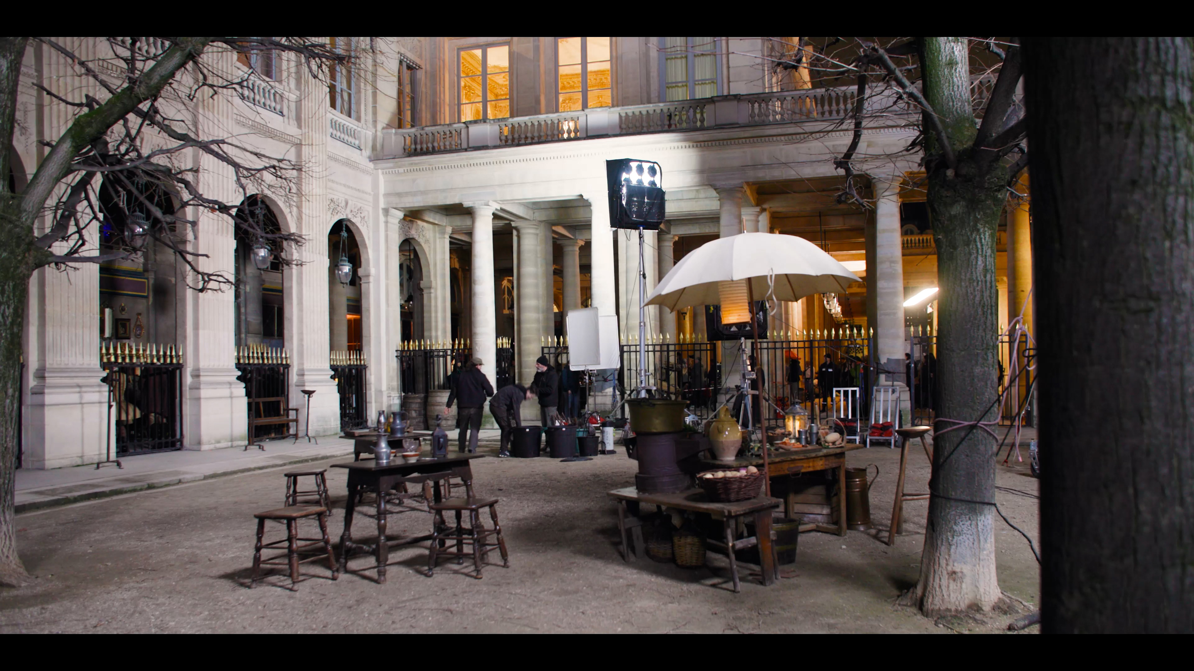 Tournage au palais Royal, Paris - les coulisses d'une création originale : Marie Antoinette l'affaire du collier - (c) Martin Peterolff