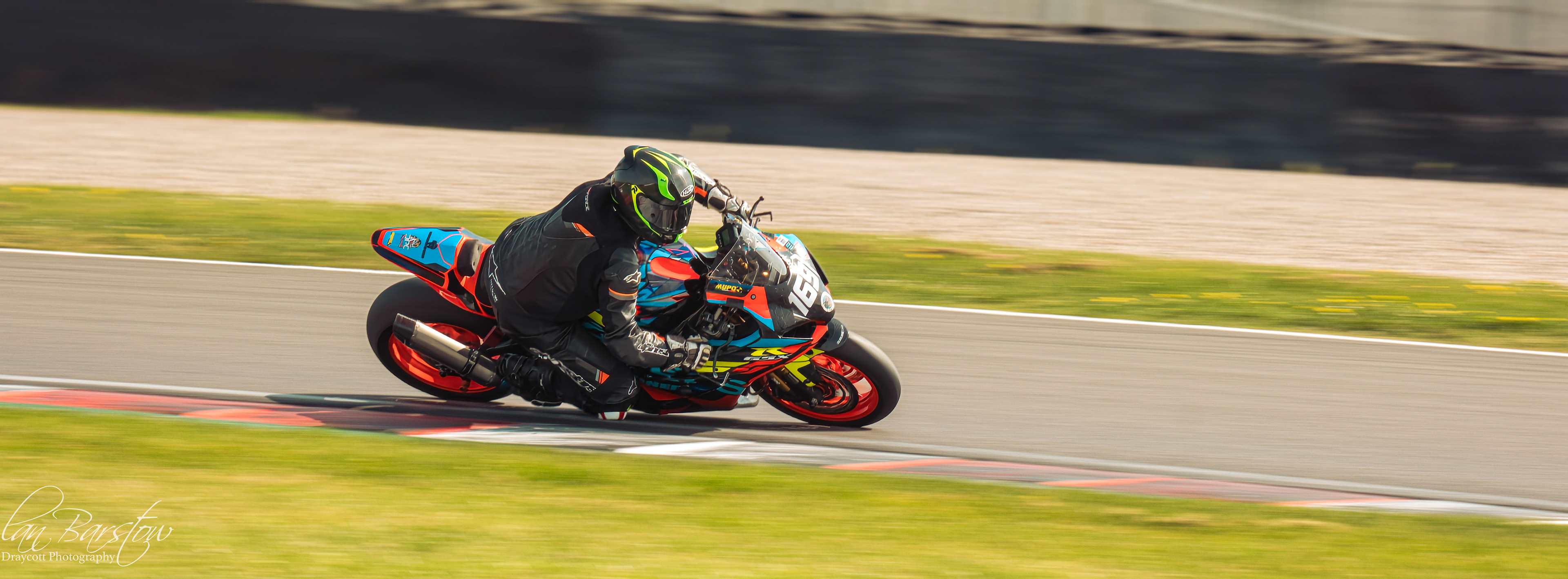 No Limits Racing - Donington Park April 2026