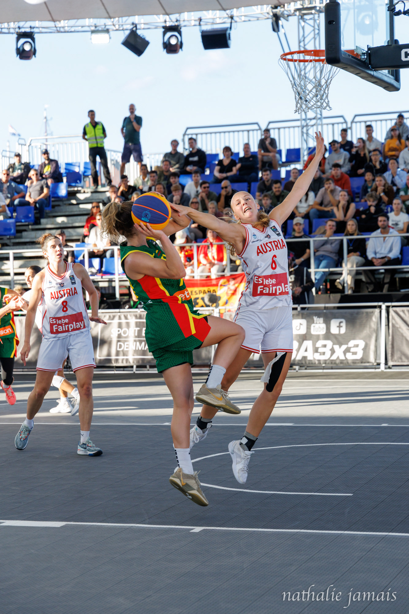 Justina Miknaite (LTU) Sina Höllerl (AUT)