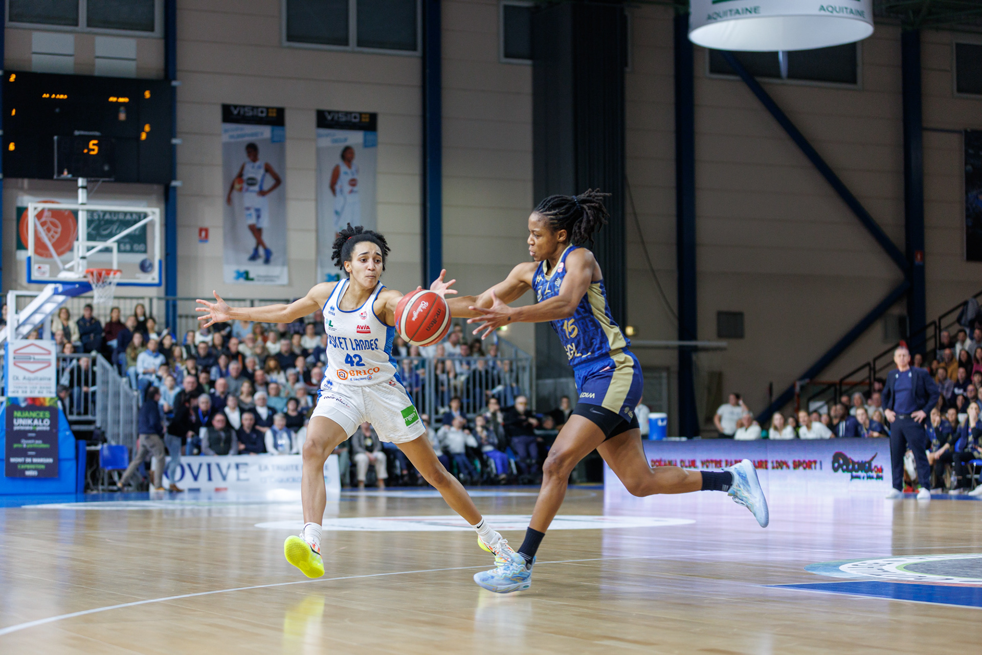 Leila Lacan, Kyra Lambert