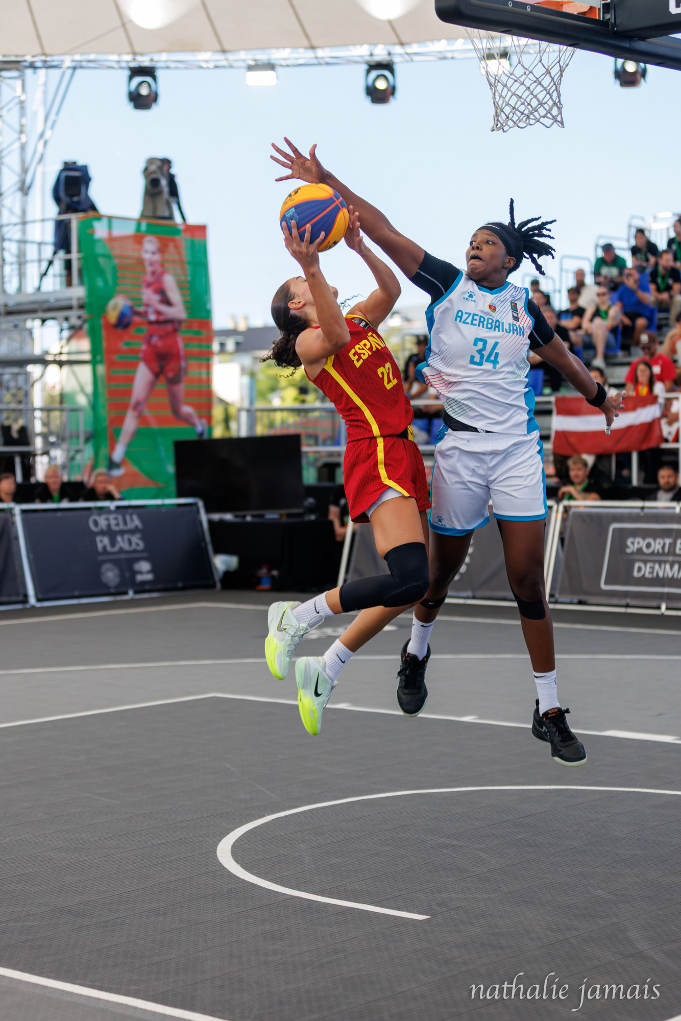 Juana Camilion (ESP) Brianna Fraser (AZE)